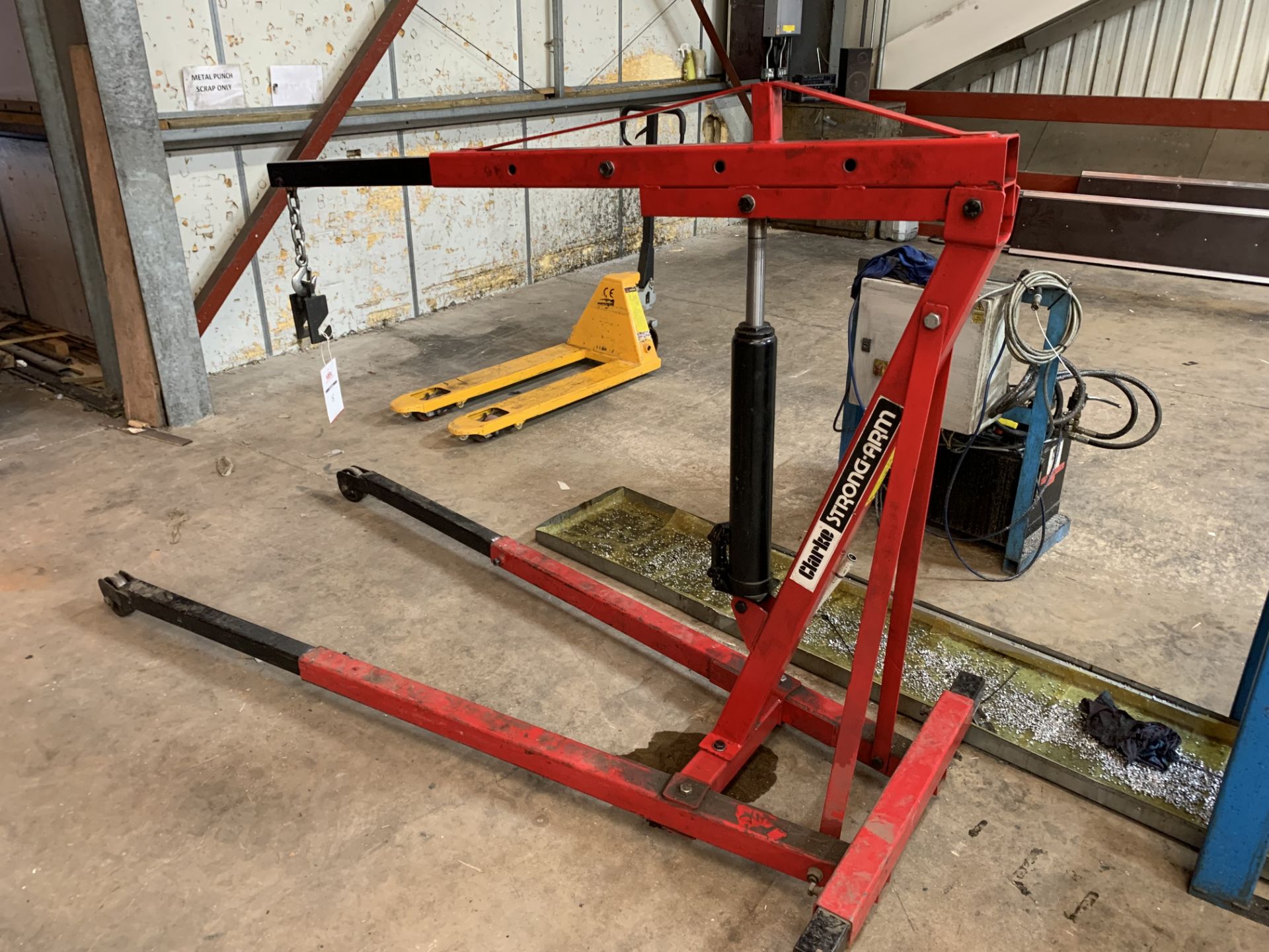 Clarke Strong Arm Engine Hoist CFC1000LR