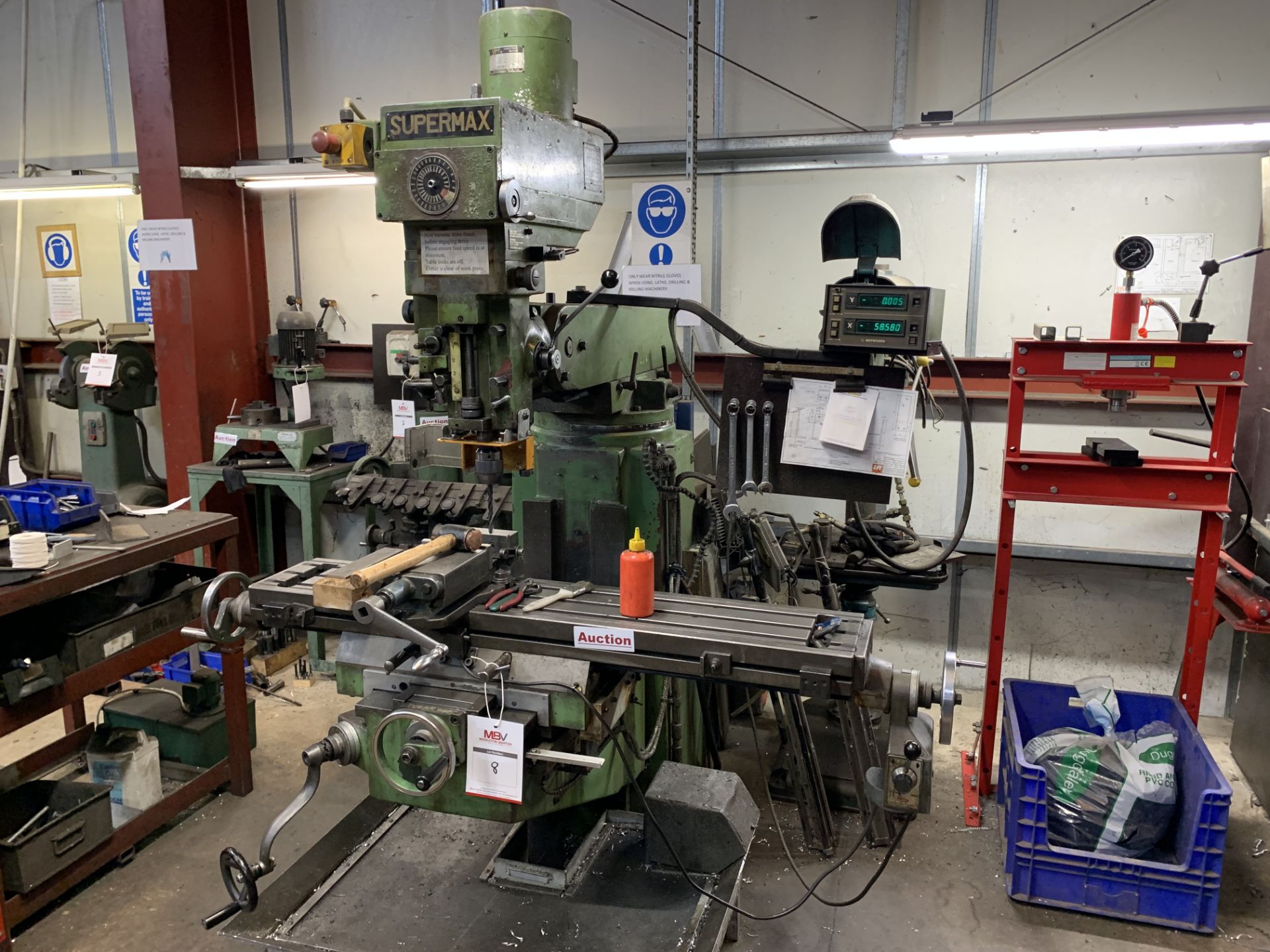 Yeong Chin Supermax Milling Machine