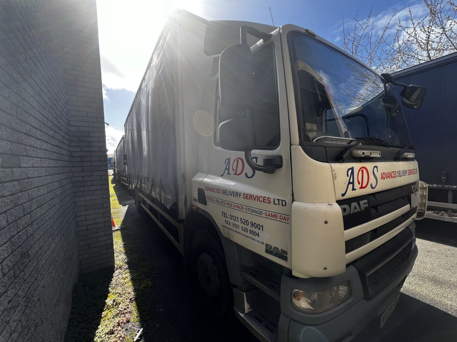 (2009) DAF FA CF65.220 18t 2-Axle Rigid Curtainside c/w Tailift, Registration MX09 FDL - Image 6 of 6