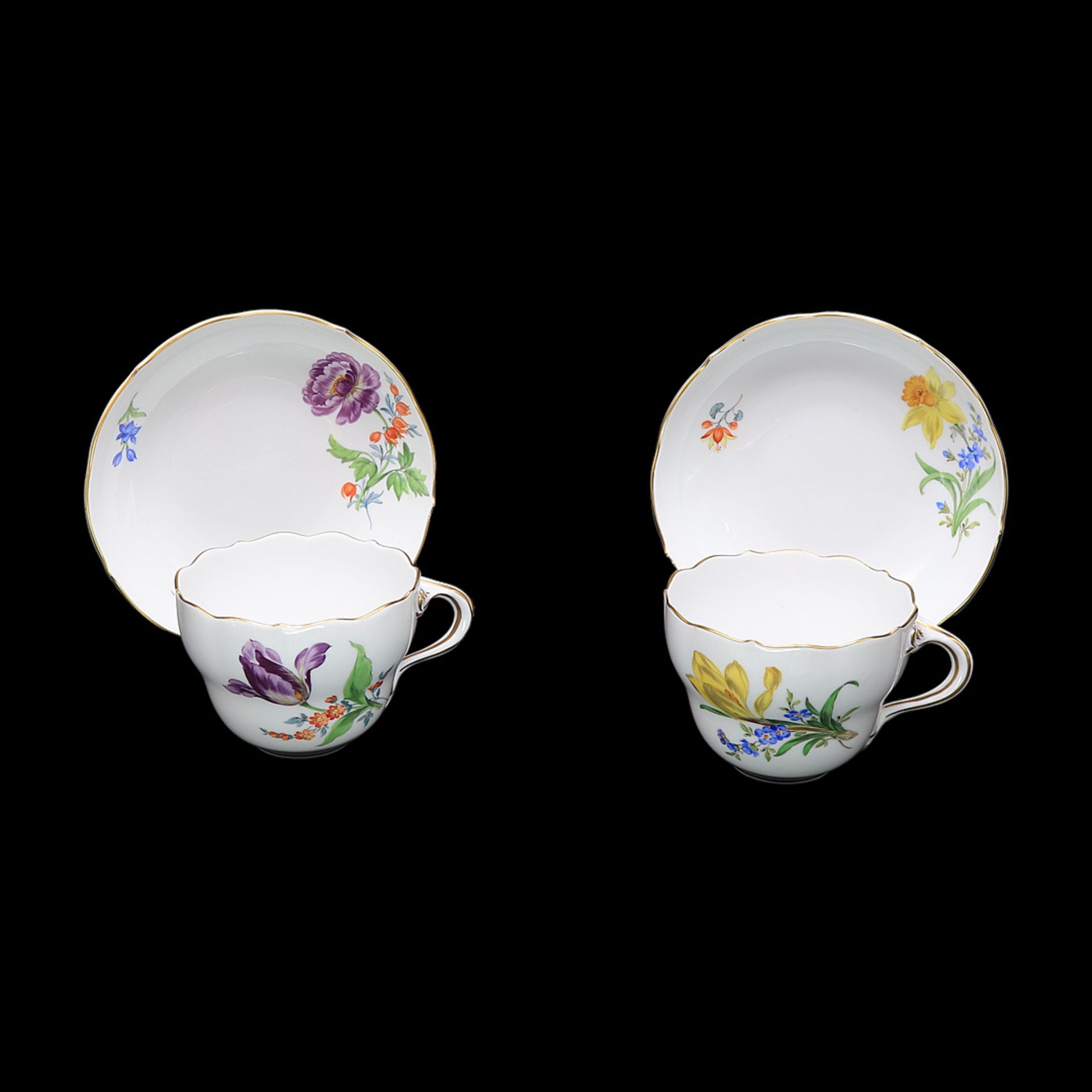 Vier Meissen Tassen mit Bunter Blume - Bild 2 aus 4
