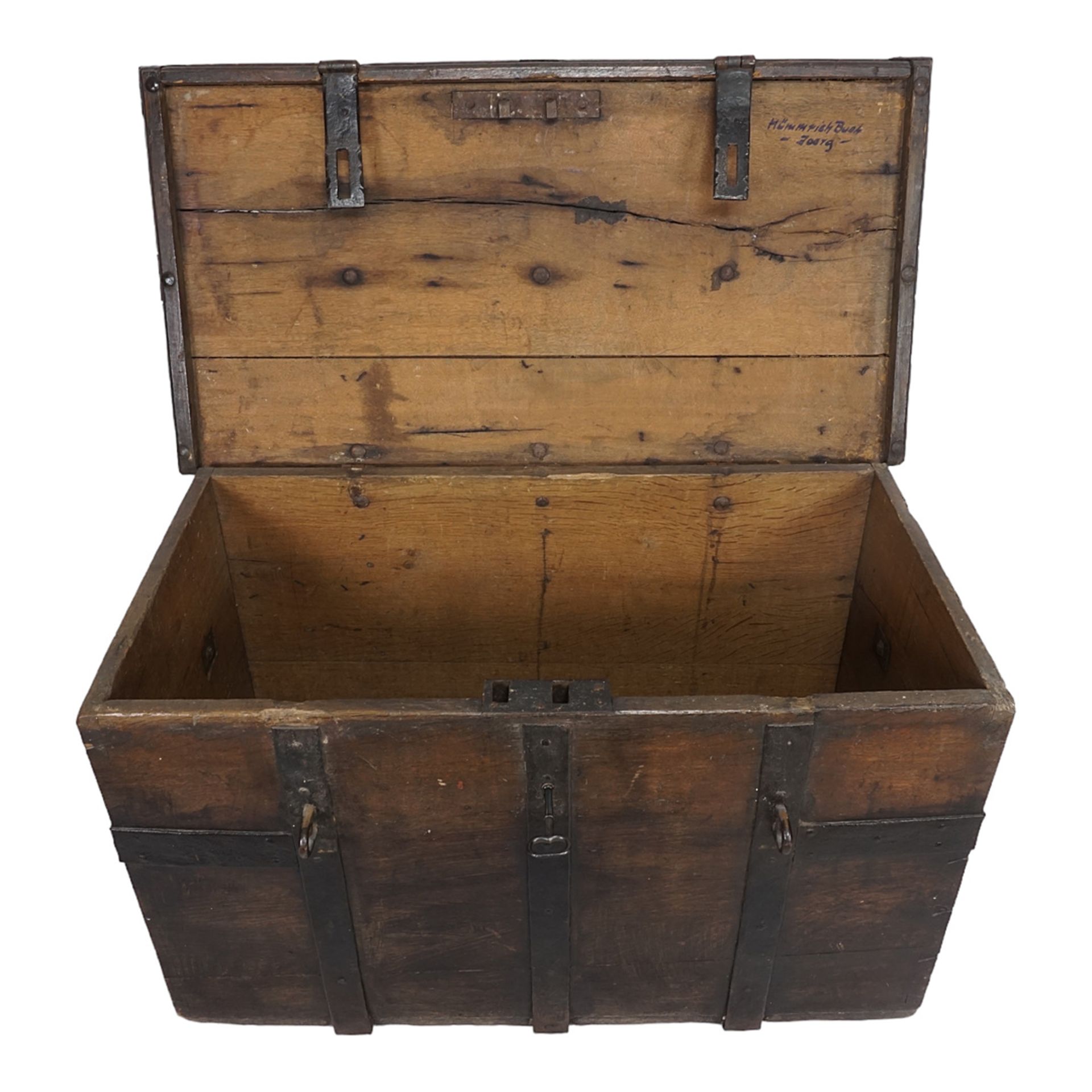 Heavy travel chest, German, oak - Image 3 of 5