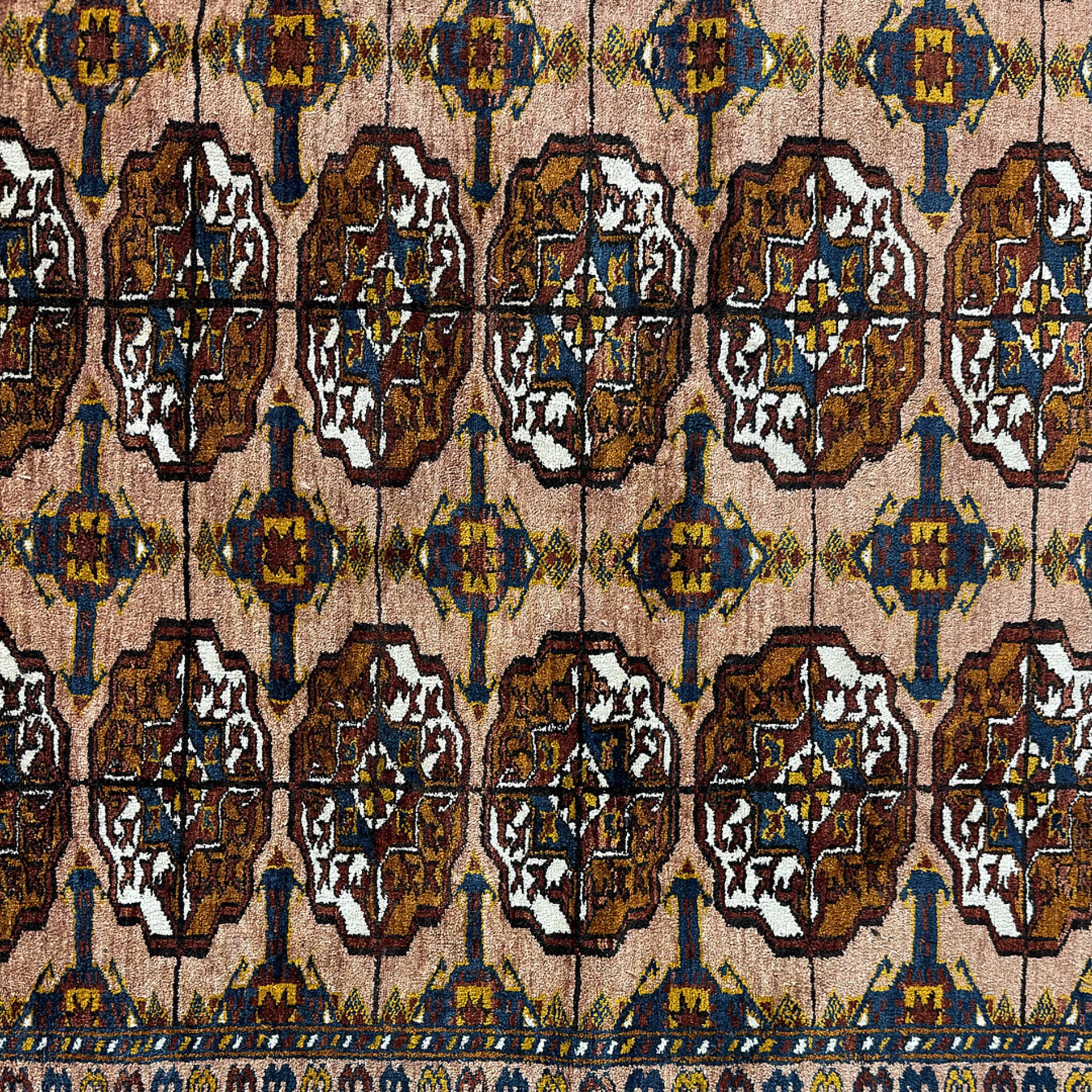 Carpet, Pakistan, 20th century - Image 5 of 5
