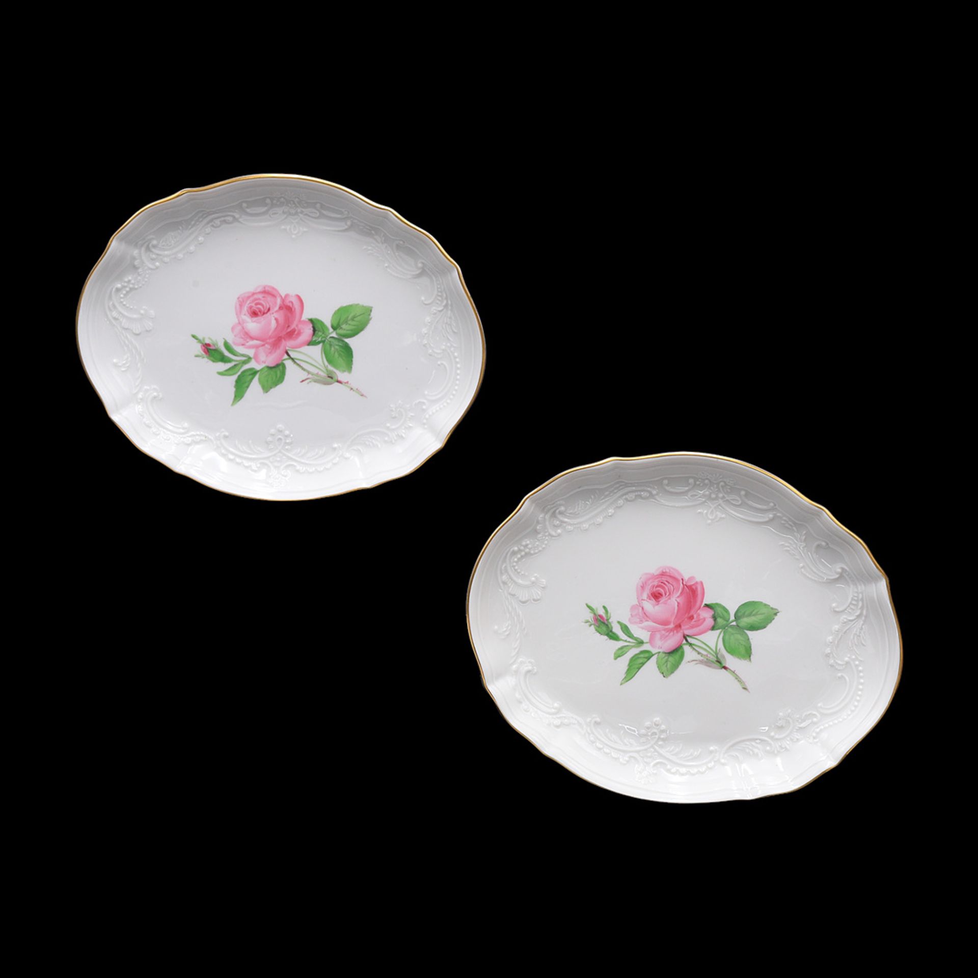 Two Meissen bowls with red roses