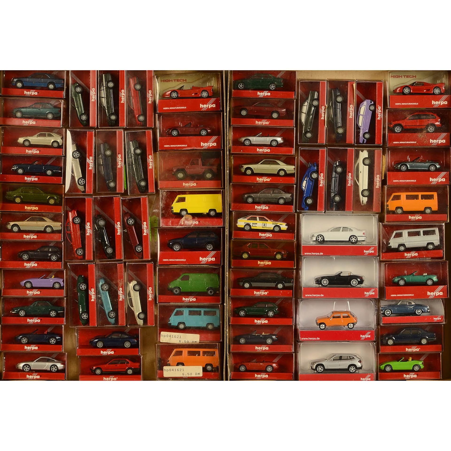 Large Collection of 1:87 Scale Model Cars and Transporters - Bild 2 aus 5