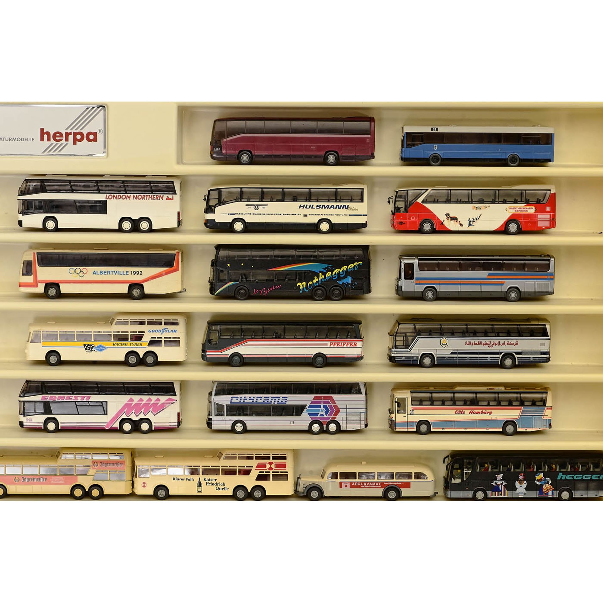 Large Collection of 1:87 Scale Model Buses - Bild 6 aus 9