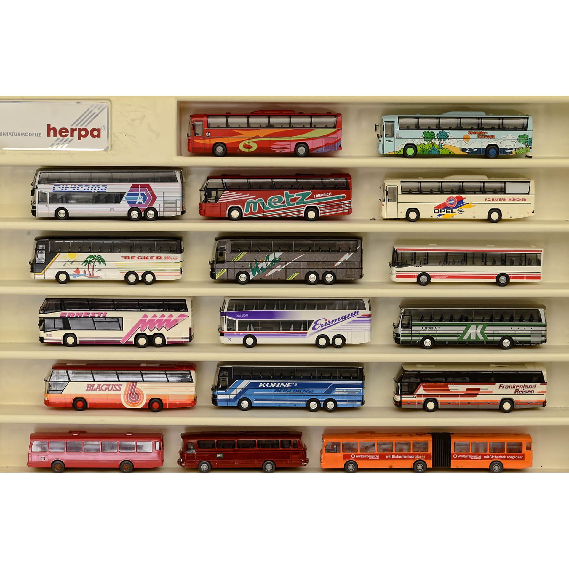 Large Collection of 1:87 Scale Model Buses - Image 2 of 9