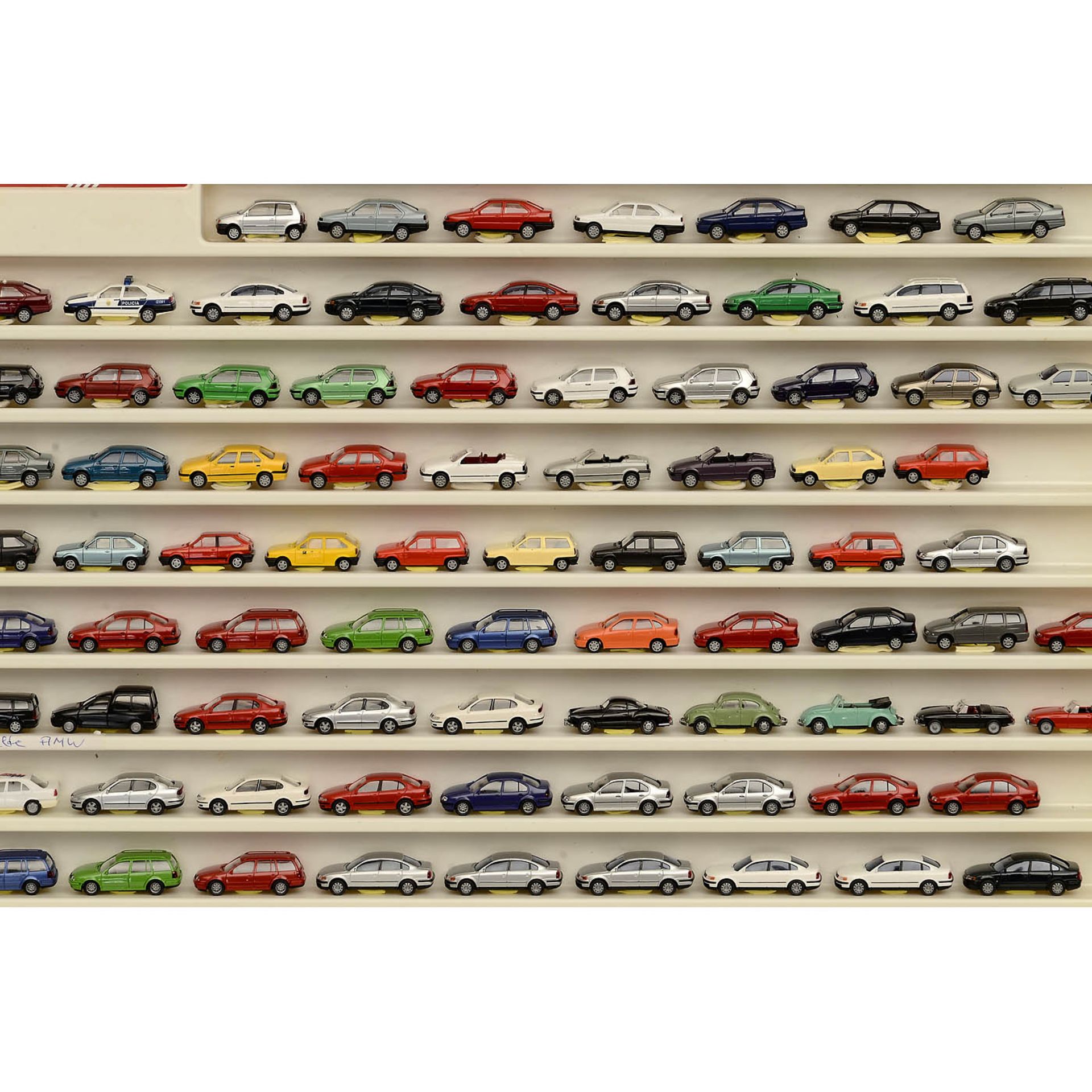Large Collection of 1:87 Scale Model Cars - Image 6 of 8