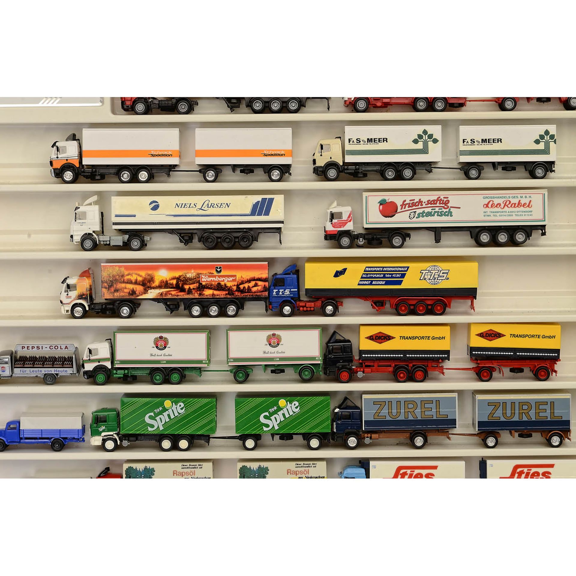 Large Collection of 1:87 Scale Model Trucks - Bild 6 aus 9