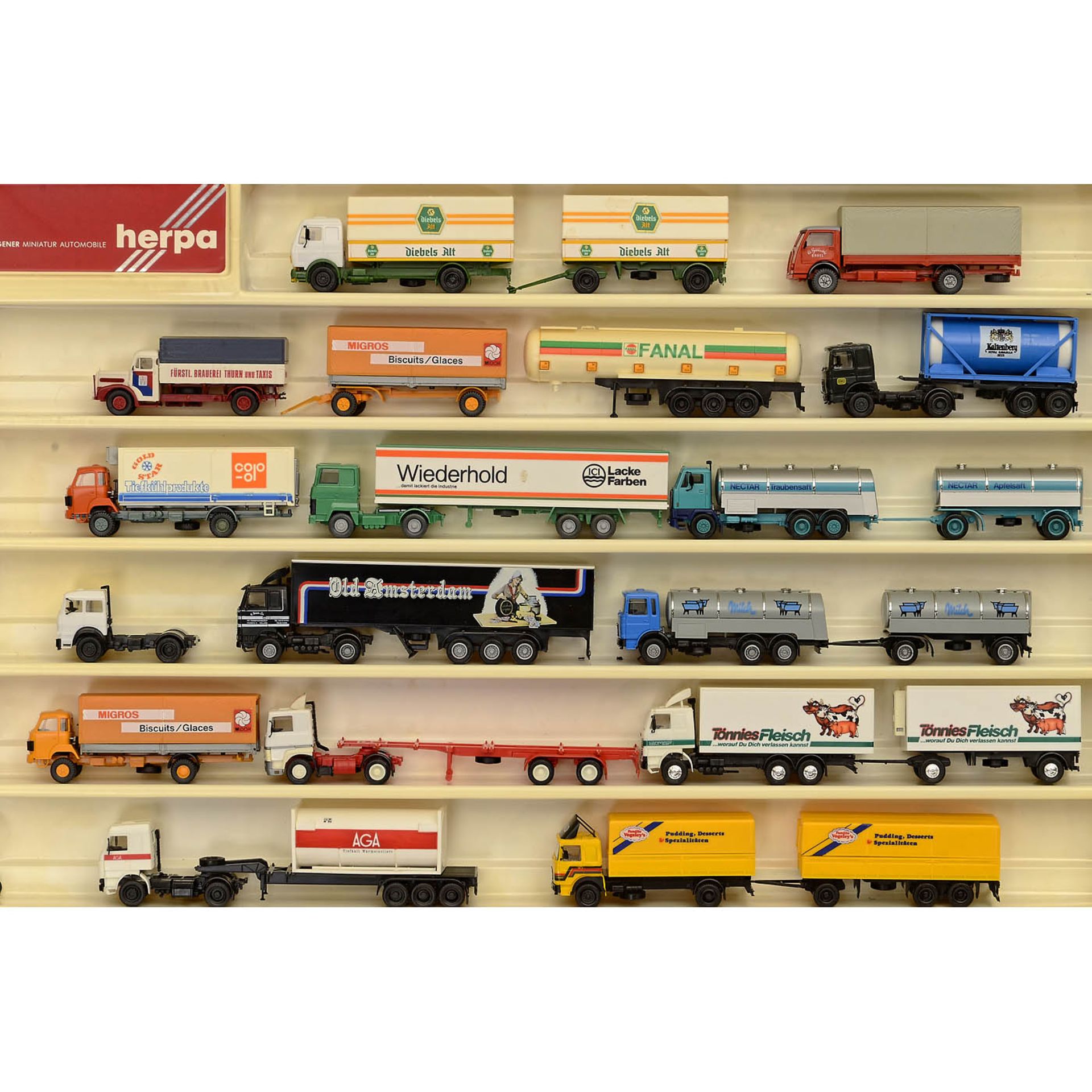 Large Collection of 1:87 Scale Model Trucks - Bild 2 aus 9