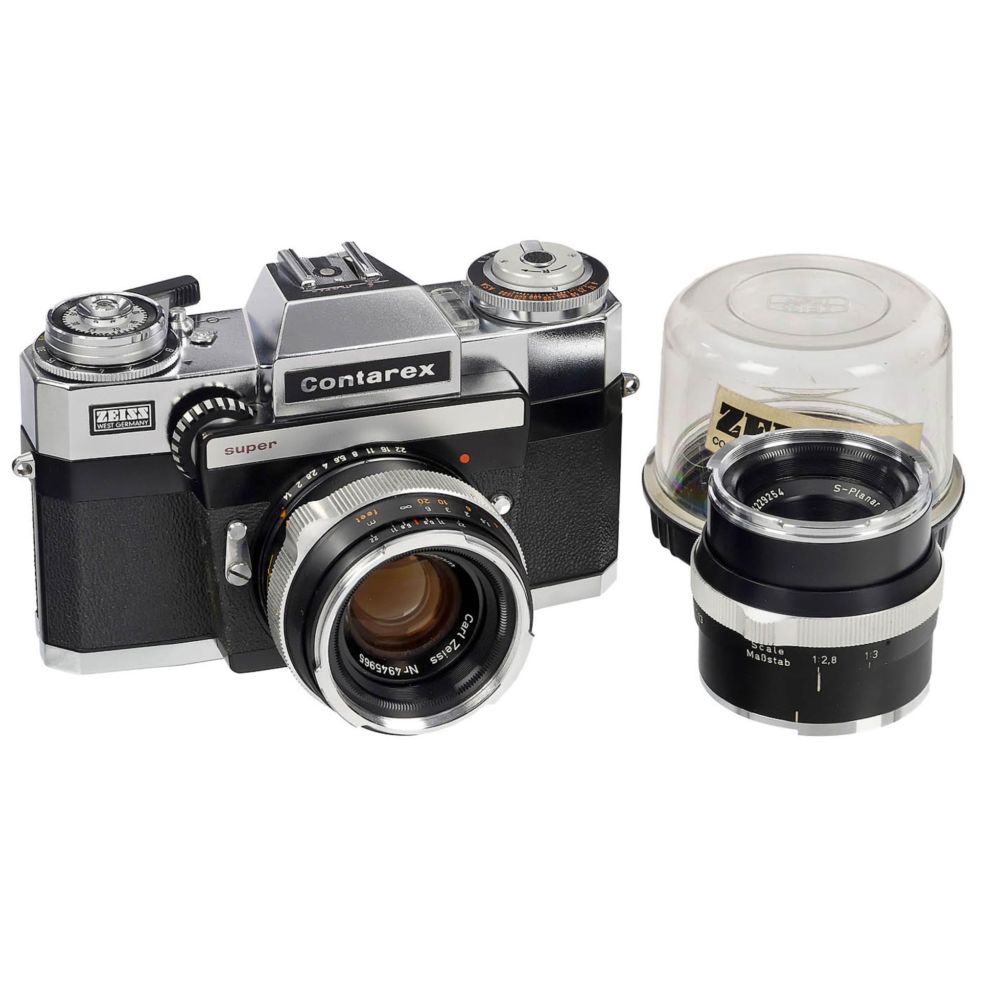 S-Planar 4/50 mm Lens and a Contarex super Camera