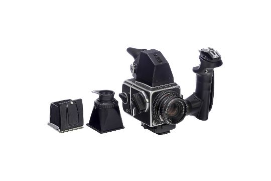 Hasselblad 500 C/M with 2.8/80 mm and Accessories