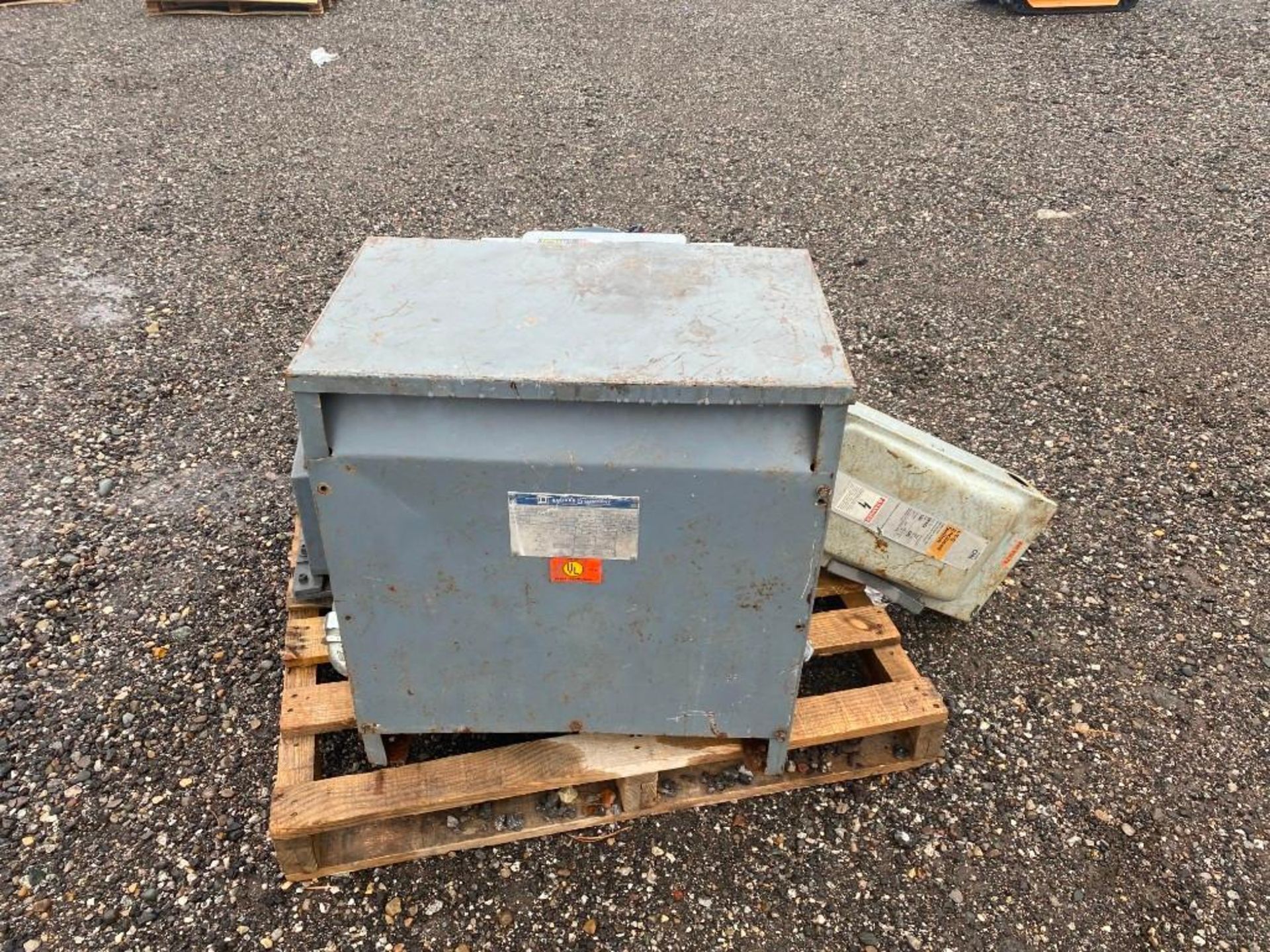 Pallet of Electrical Boxes - Image 3 of 4