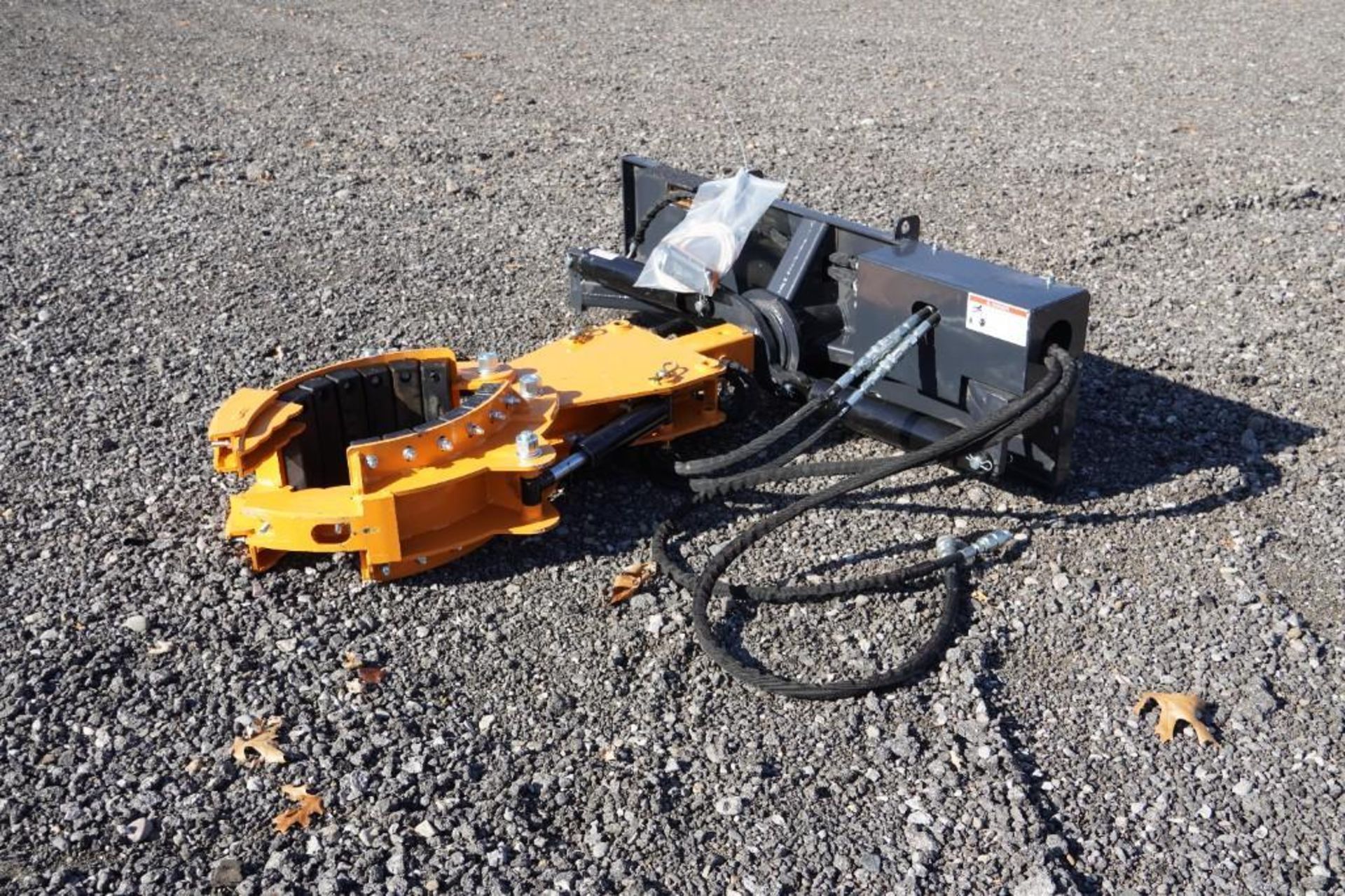 New 2023 Landhonor Skid Steer Rotating Grapple - Image 2 of 7