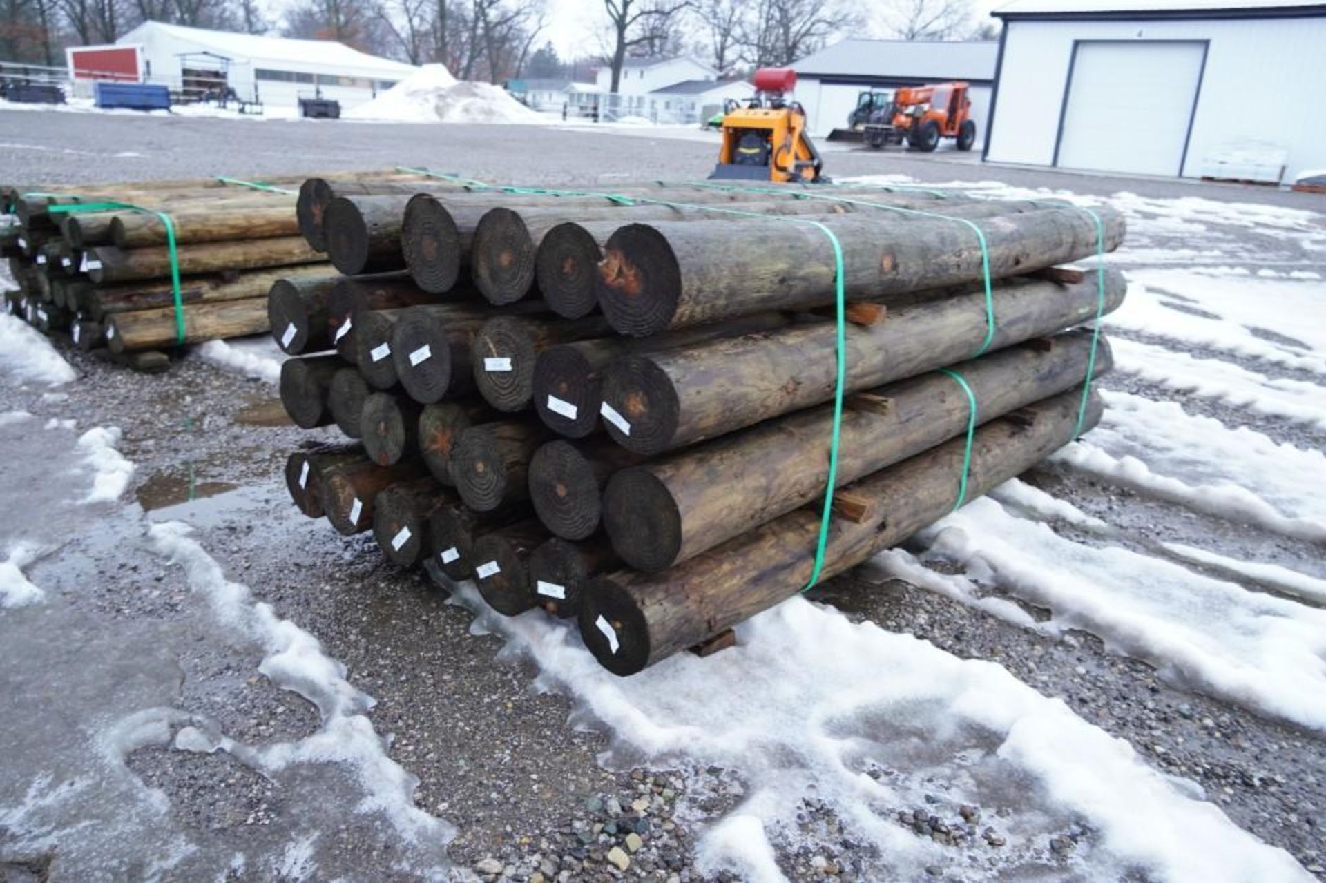 Southern Yellow Pine Fence Posts - Image 4 of 5