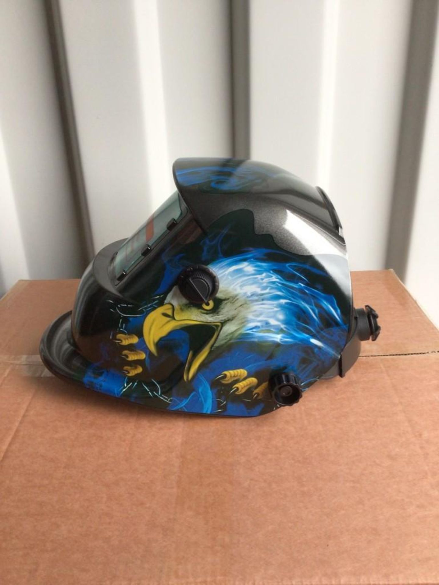 New Auto Darkening Welding Helmet