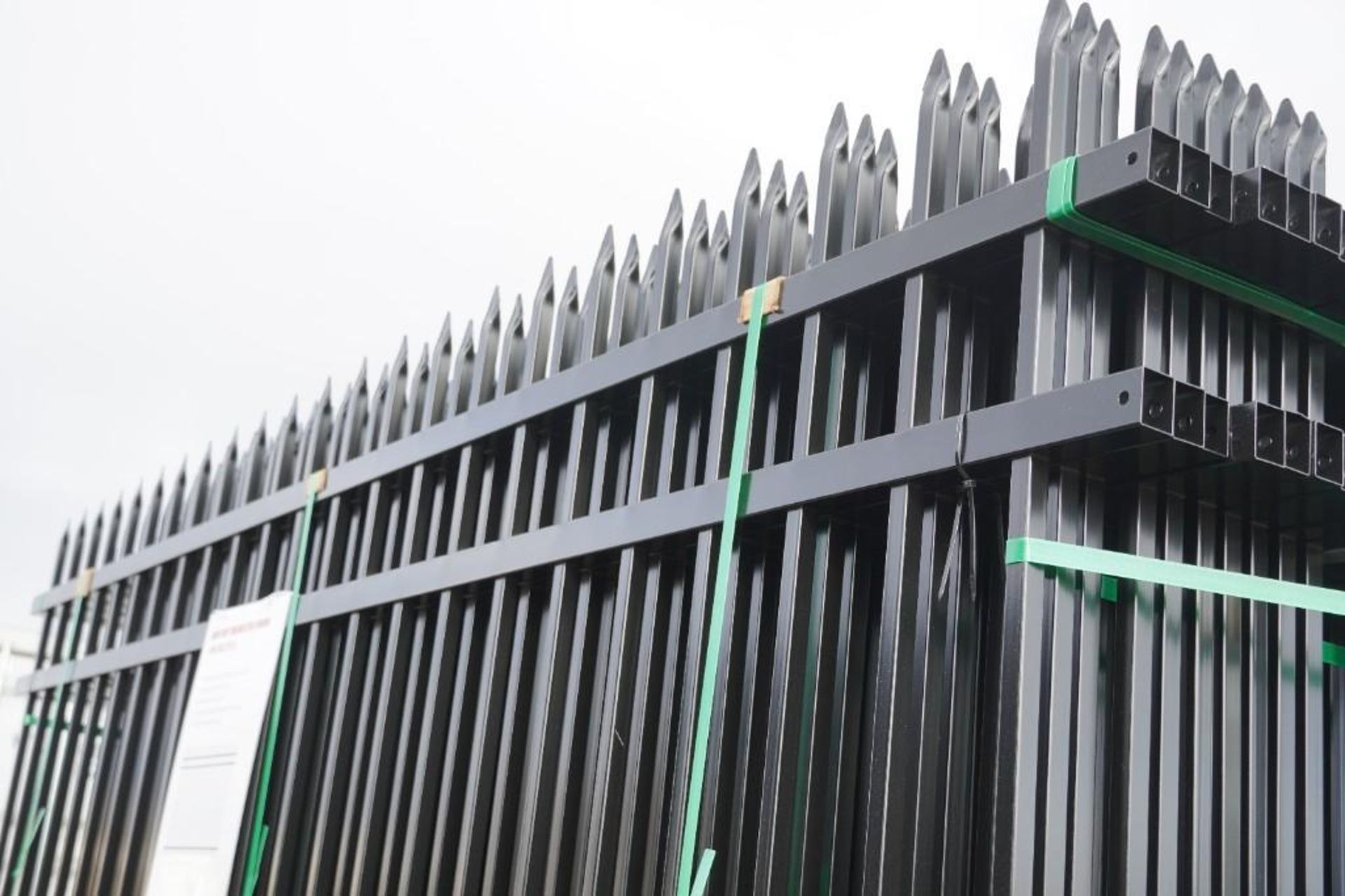 New Heavy Duty Welded Steel Fence - Bild 6 aus 8