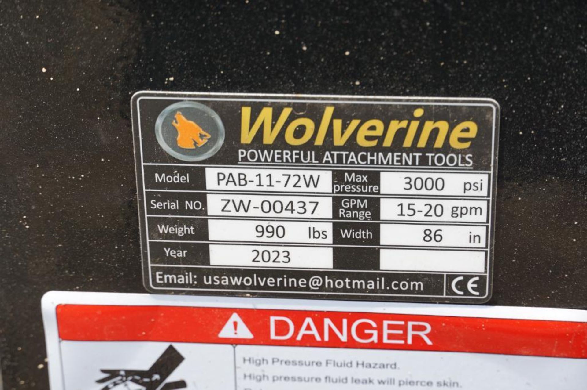 New! 2023 Wolverine Skid Steer Angle Broom Industrial Series Attachment - Image 5 of 5