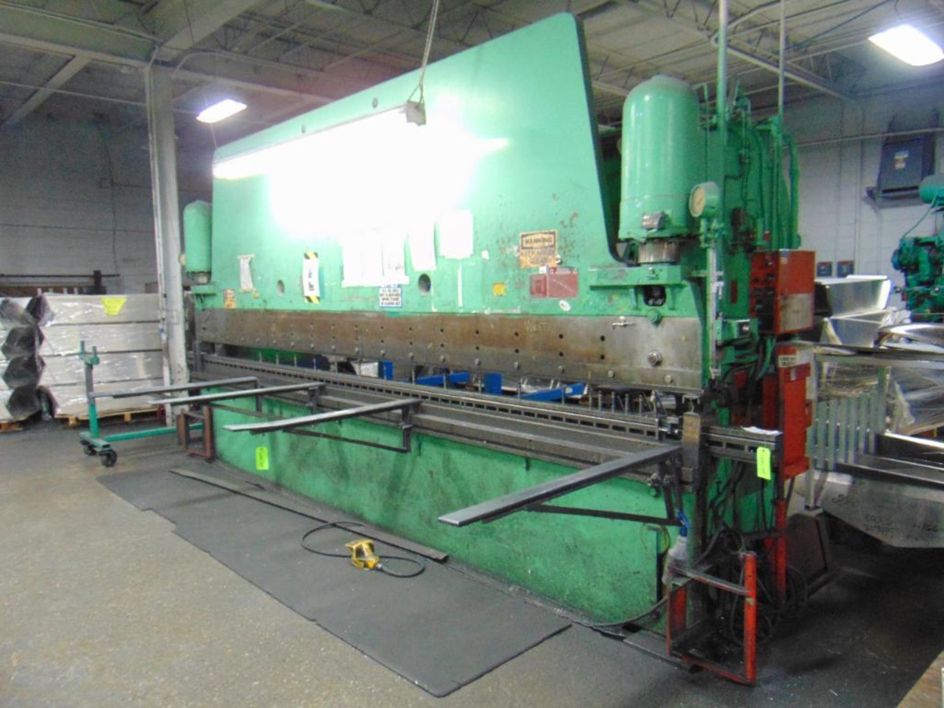 Pacific Model 150/18 150 Ton Hydraulic Press