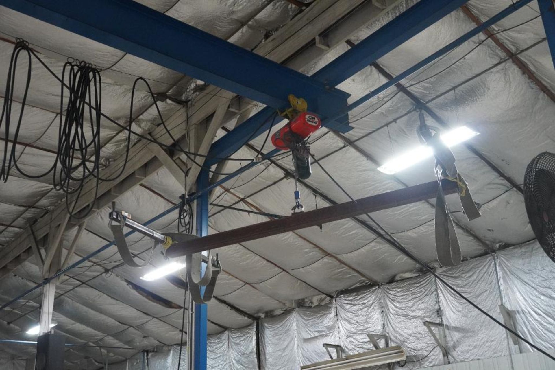 Ceiling Hoist System - Image 3 of 12