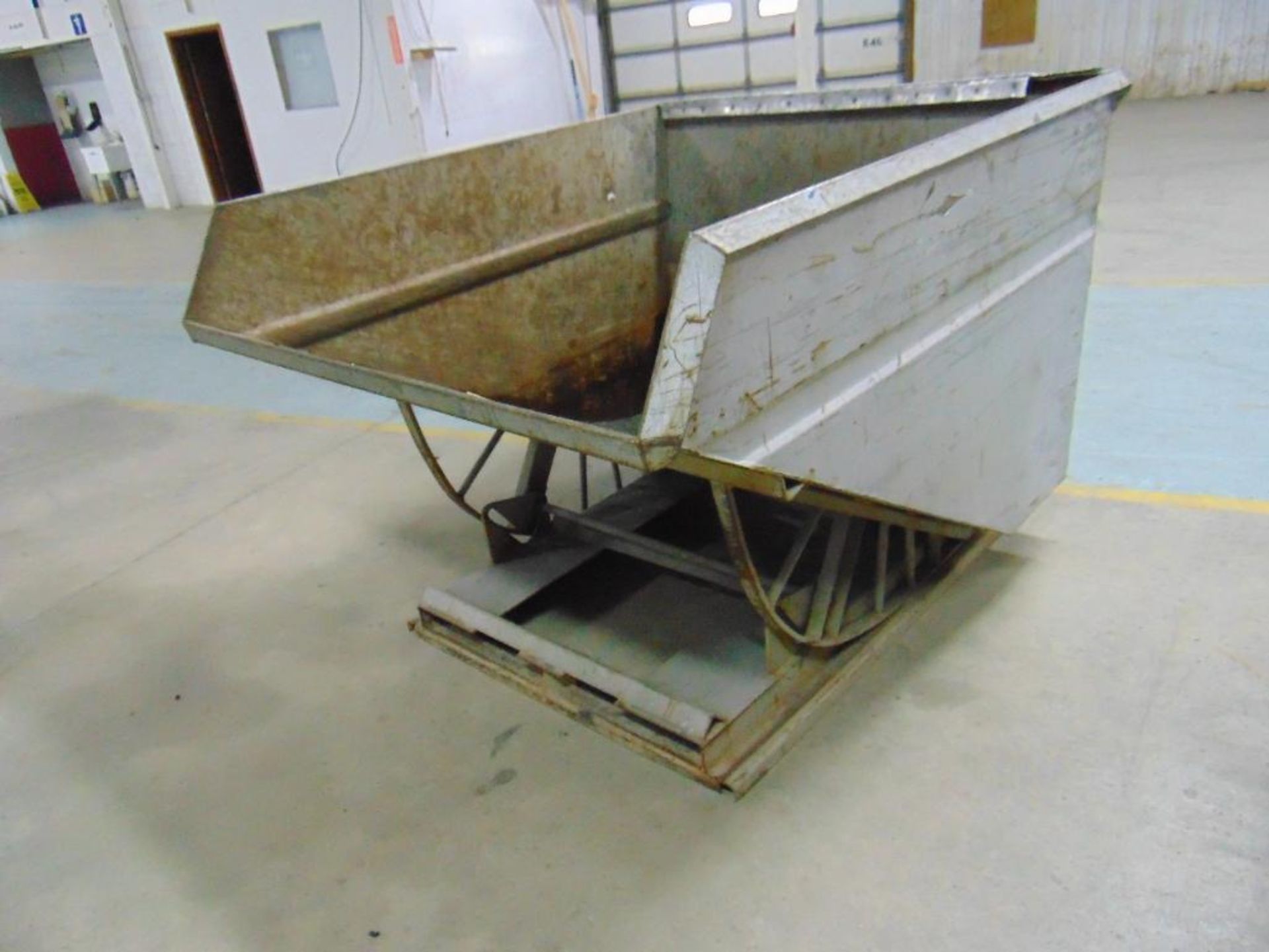 2 Yard Self Dumping Hopper*