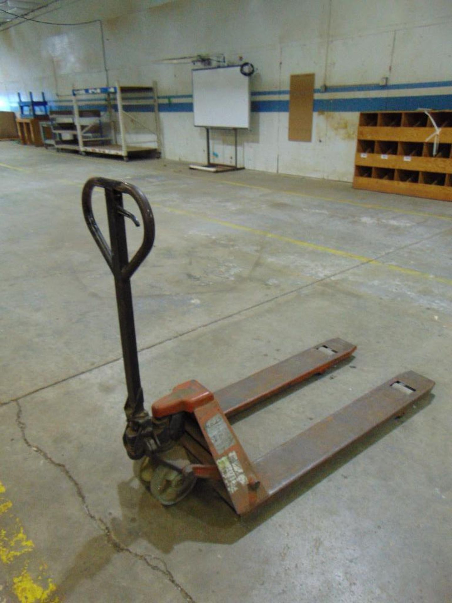 Flo Lift Pallet Jack* - Image 2 of 3