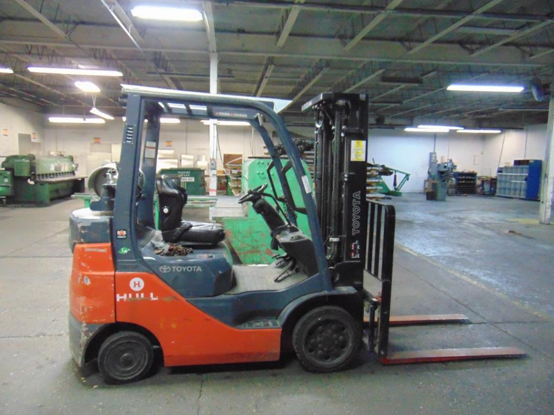 Toyota 8FGCU25 Forklift - Image 3 of 16