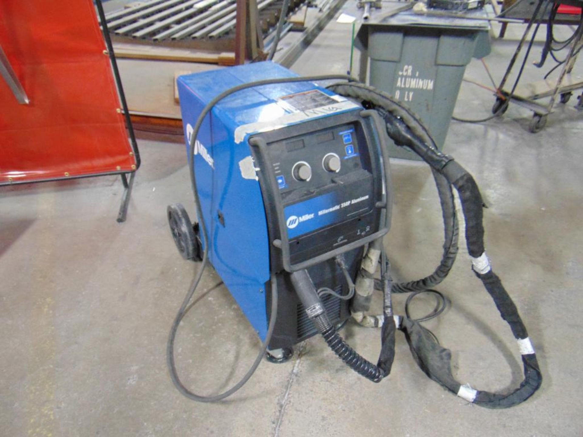 Miller Millermatic 350P Aluminum Mig Welder - Image 4 of 8