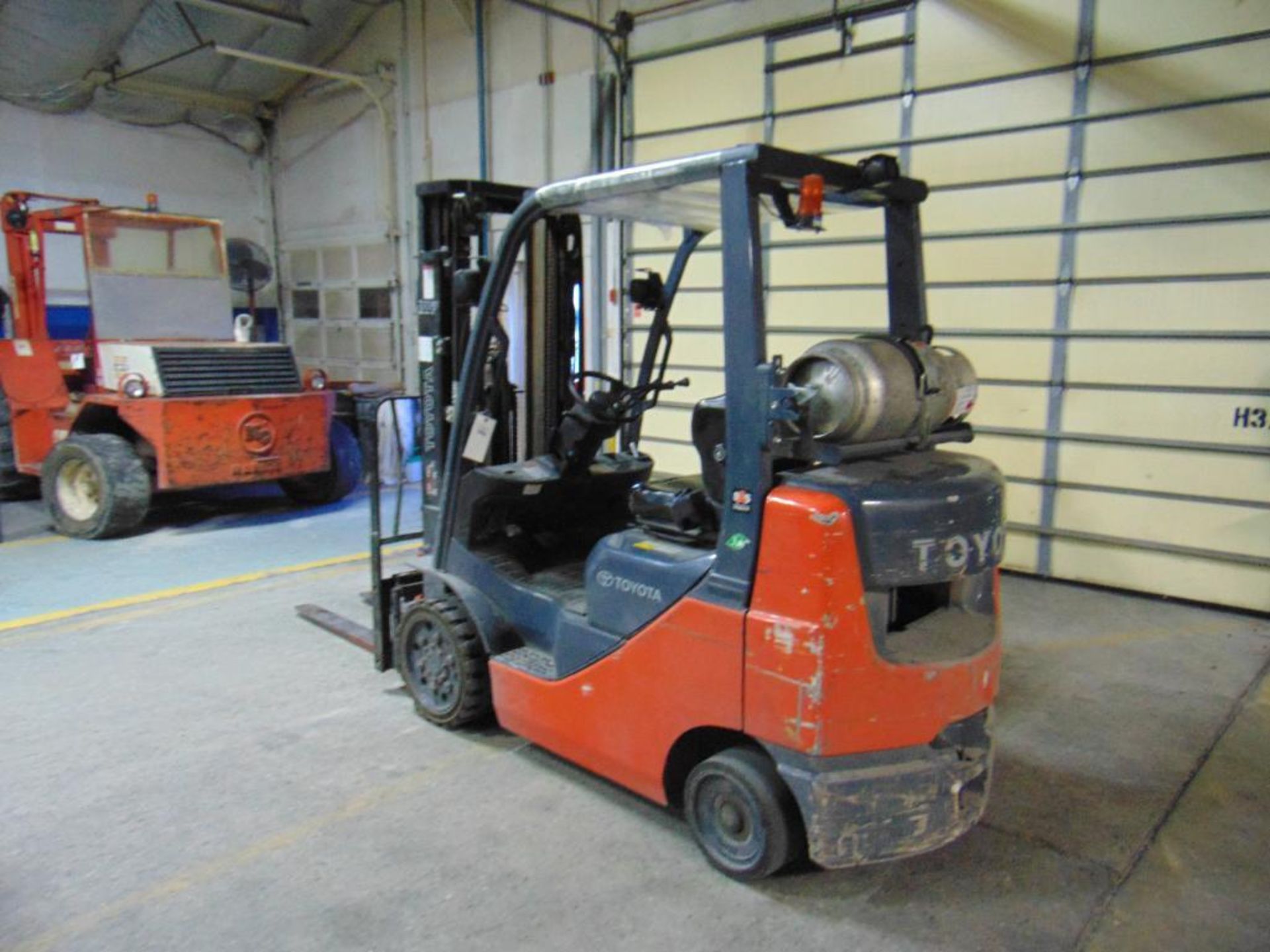 Toyota 8FGCU25 Forklift - Image 8 of 17