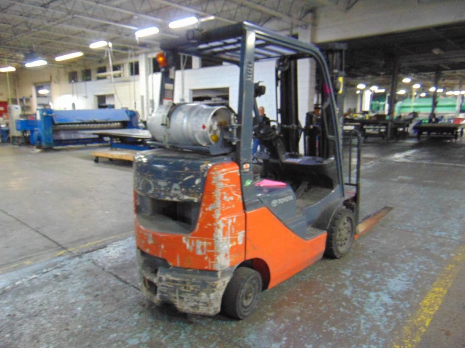 Toyota 8FGCU25 Forklift - Image 9 of 17