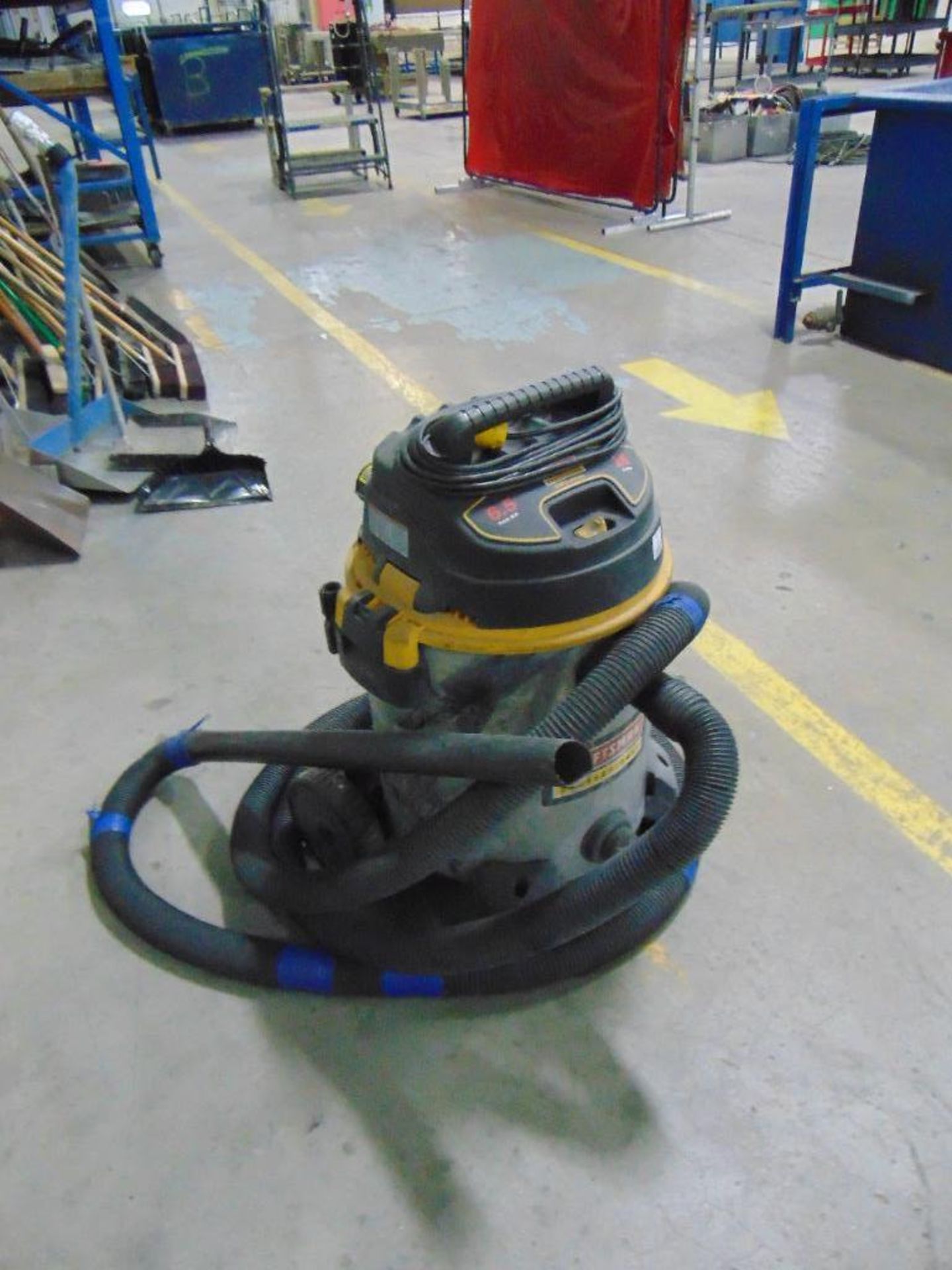 Craftsman Shop Vac - Image 4 of 5