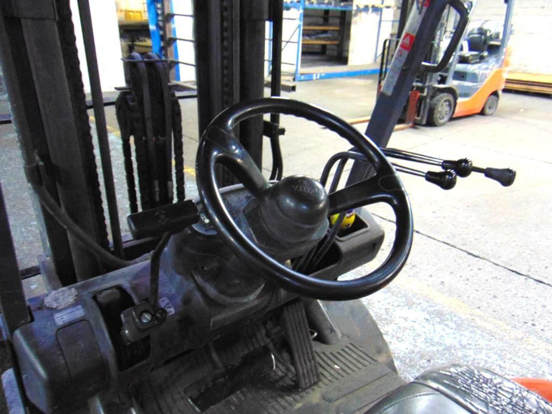 Toyota 52-6FGCU30 Forklift - Image 6 of 18