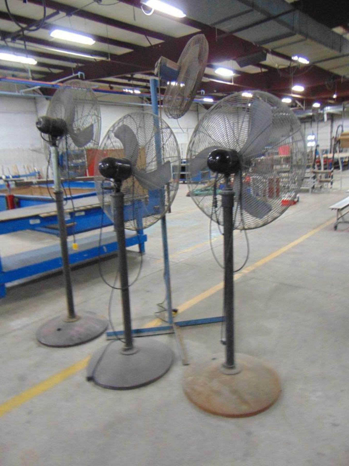 4 Pedestal Fans - Image 3 of 4