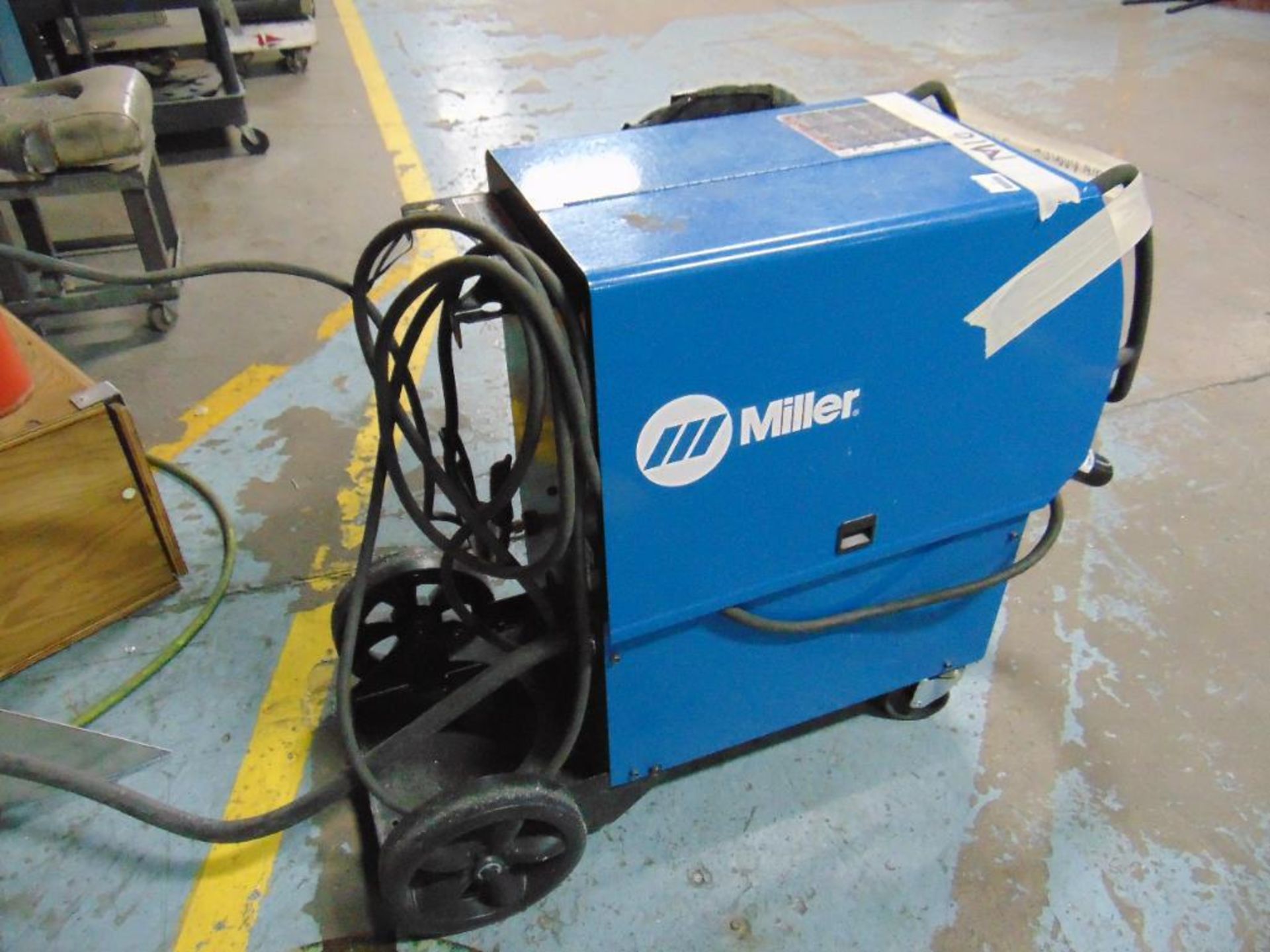 Miller Millermatic 350P Aluminum Mig Welder - Image 3 of 8