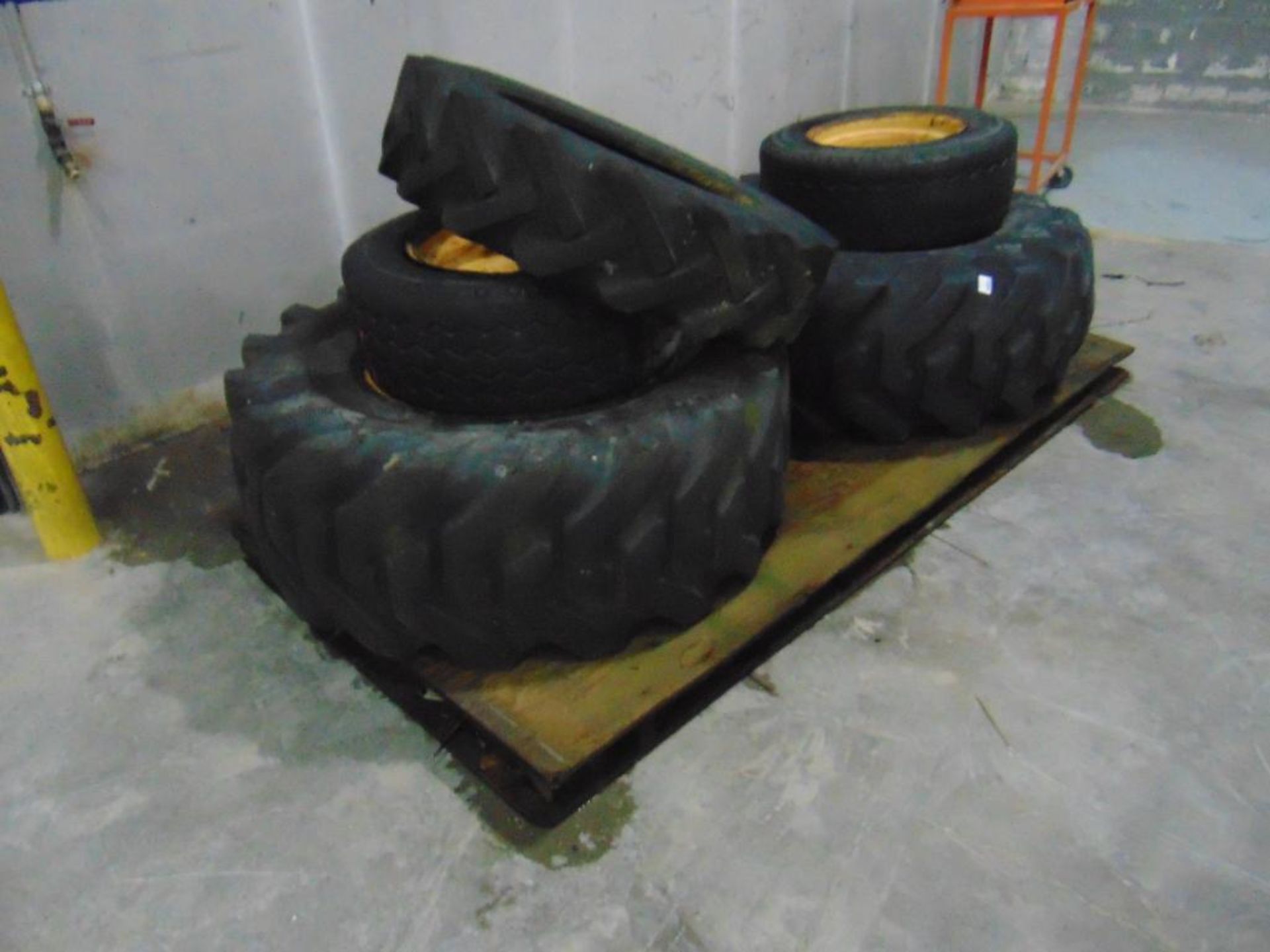 Lot of Tires and Rims* - Image 8 of 24