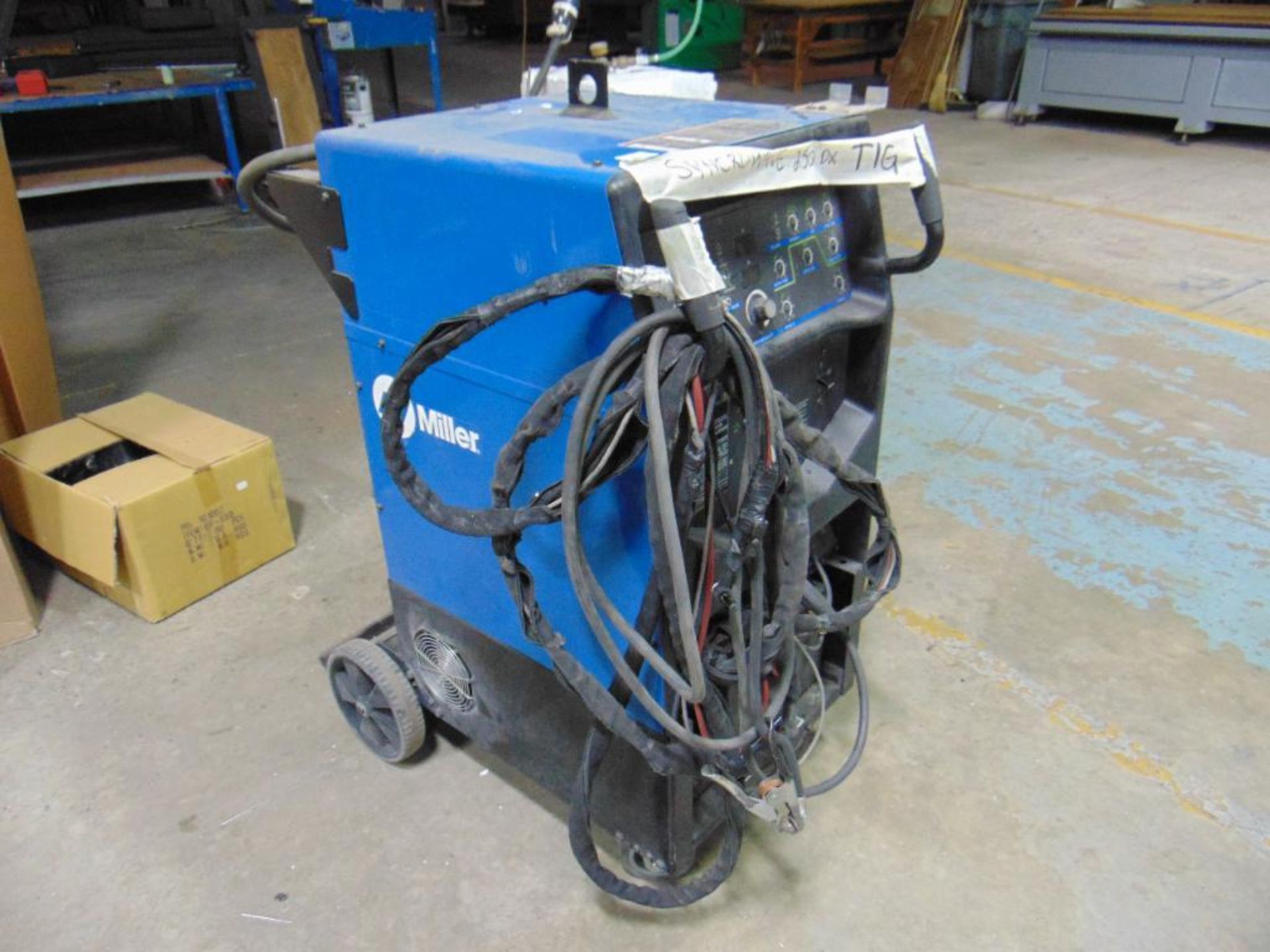 Miller Syncrowave 250 DX Tig Welder - Image 4 of 8