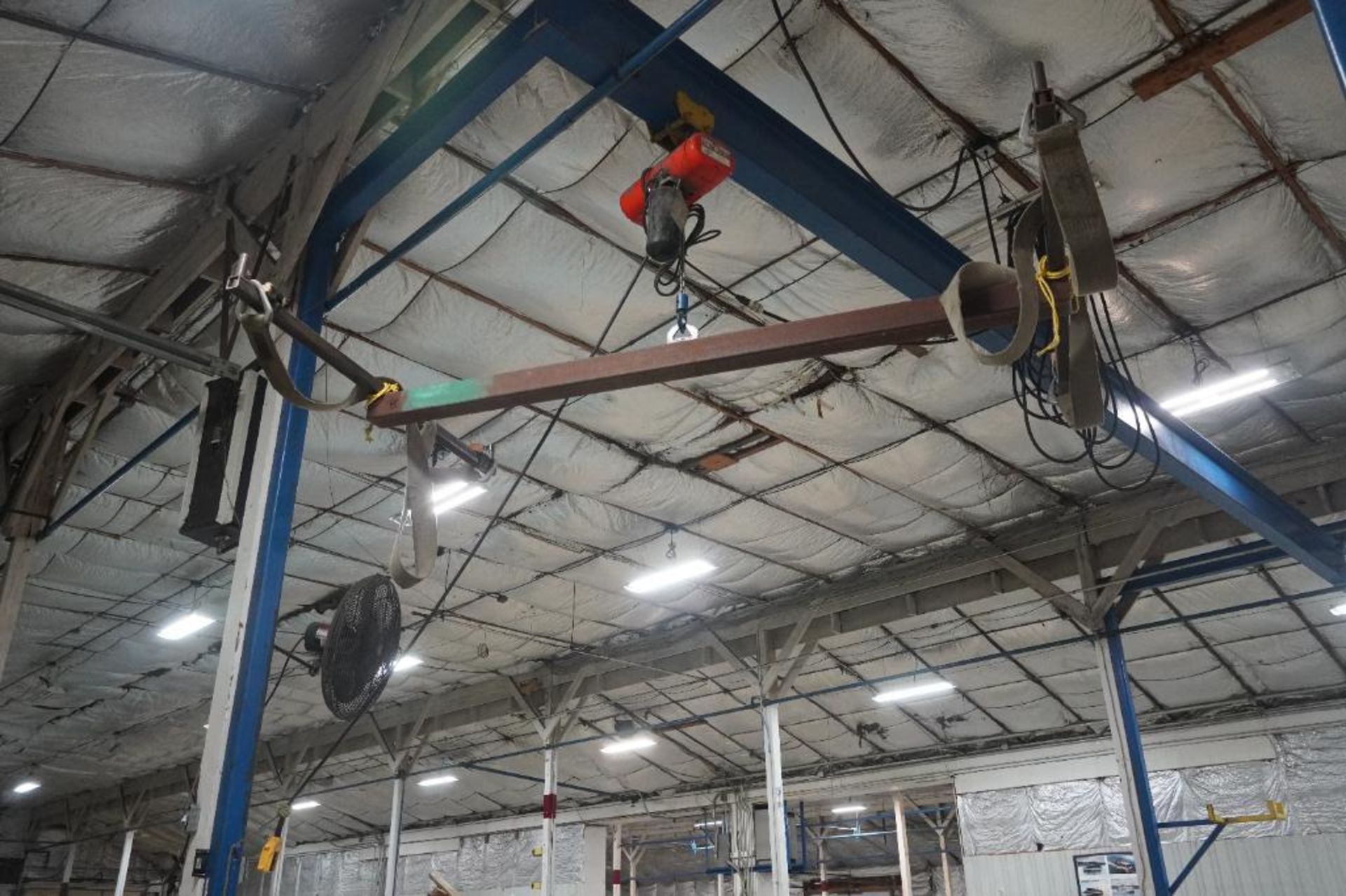 Ceiling Hoist System - Image 7 of 12