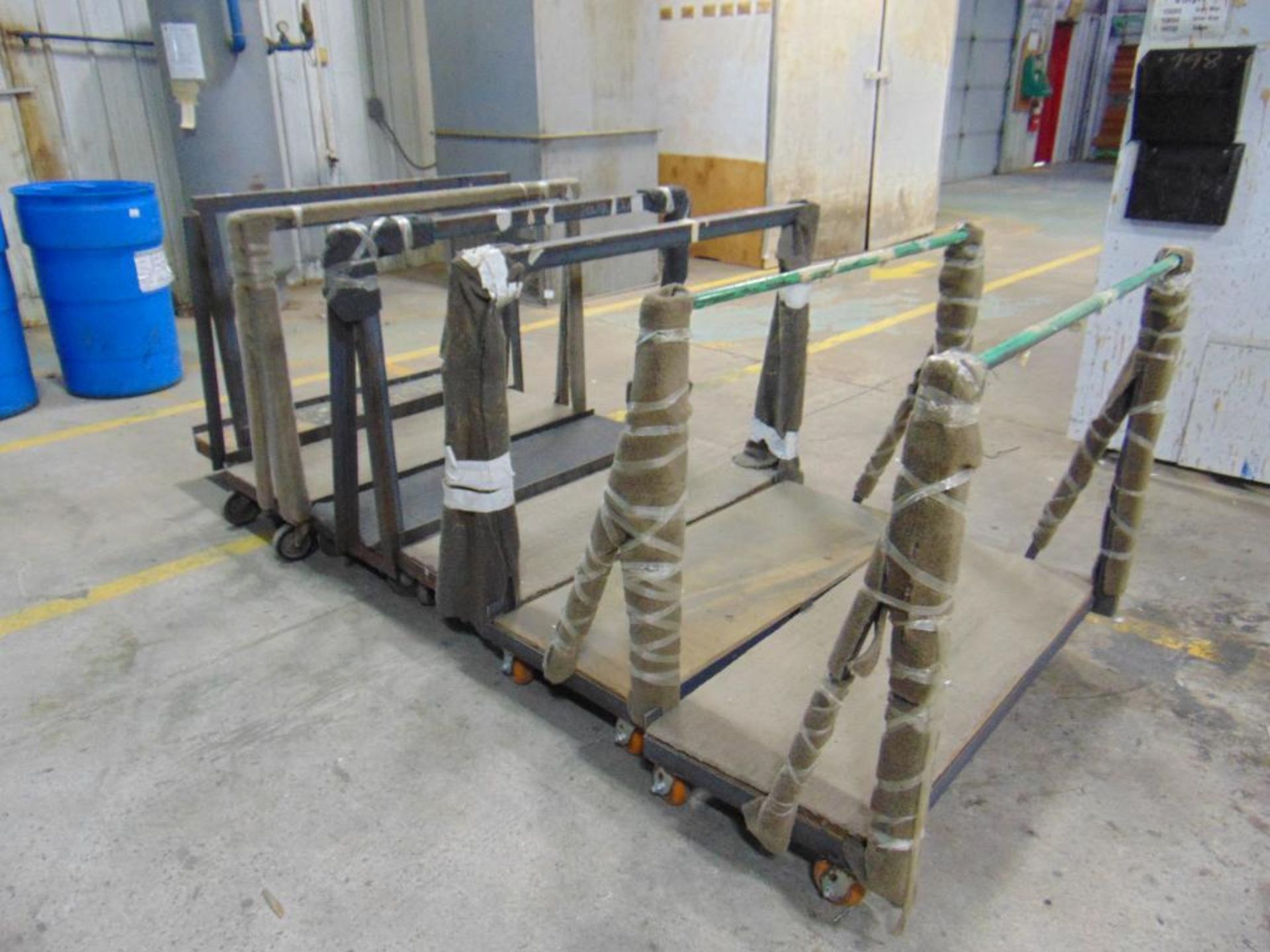 6 Rolling Racks - Image 2 of 4