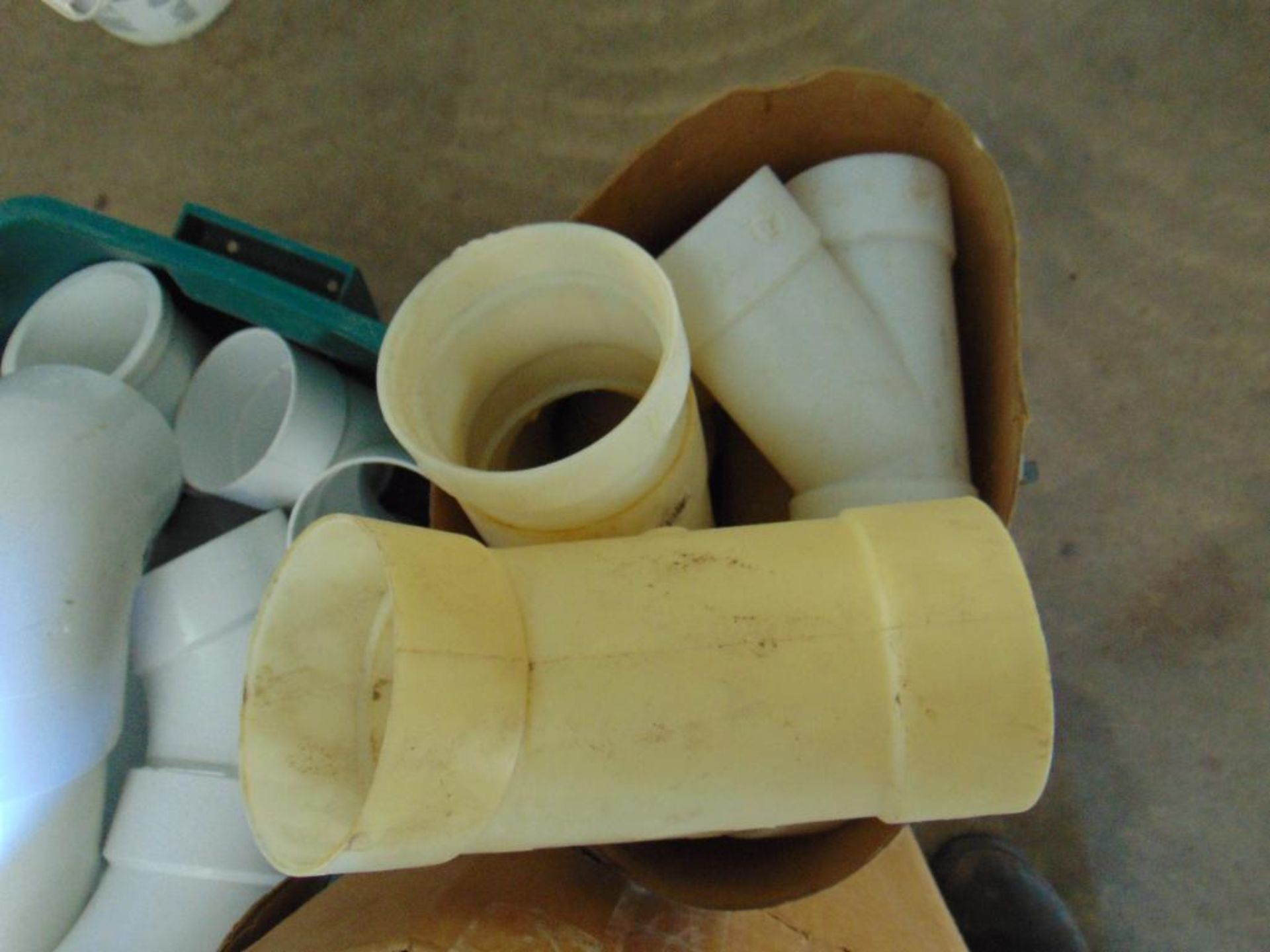 Lot of Plumbing Fittings - Image 6 of 7