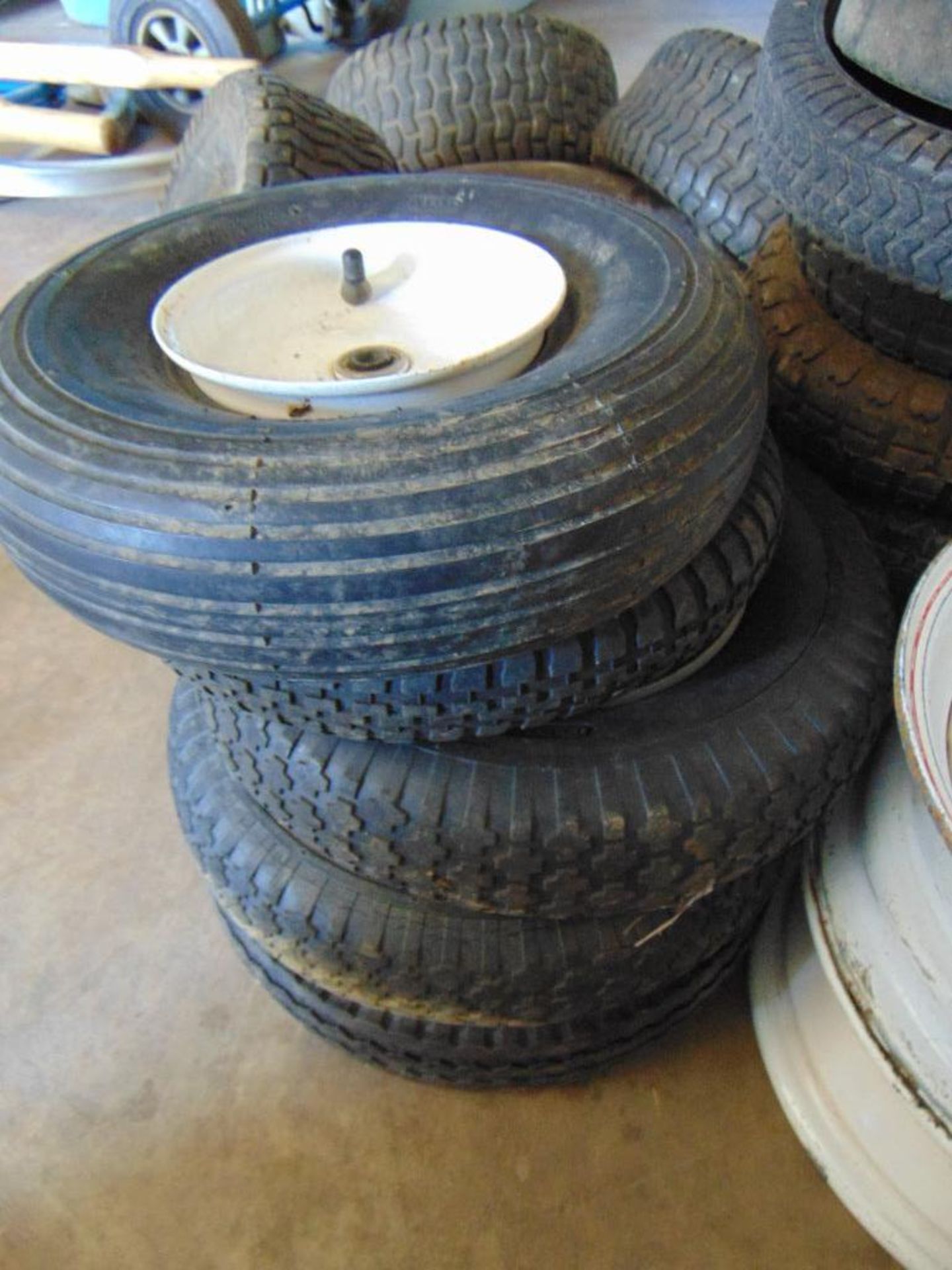 Lot of Tires And Rims - Image 3 of 5