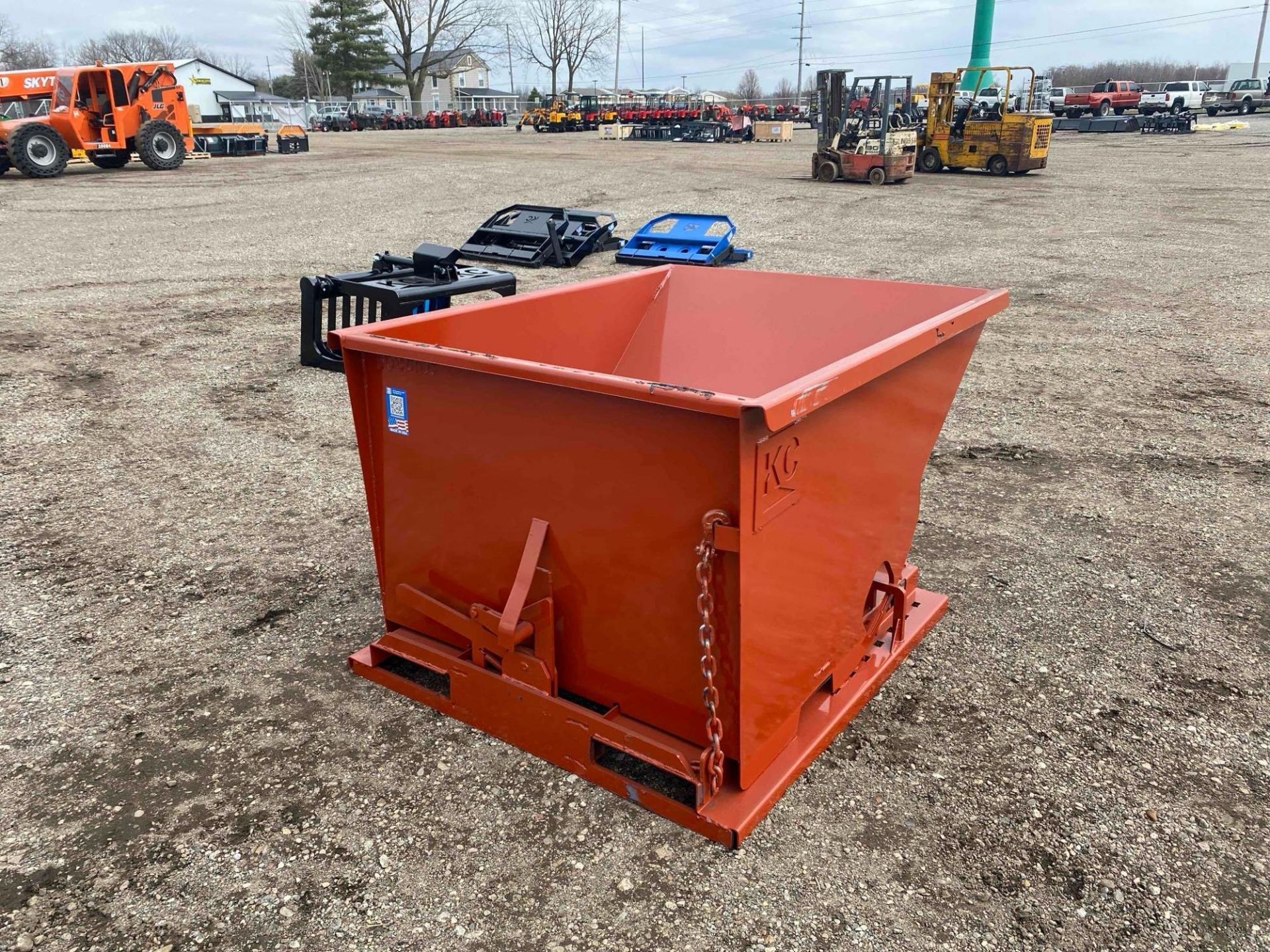 New 1.5 Cubic Yard Self Dumping Hopper with Fork Pockets - Image 5 of 7