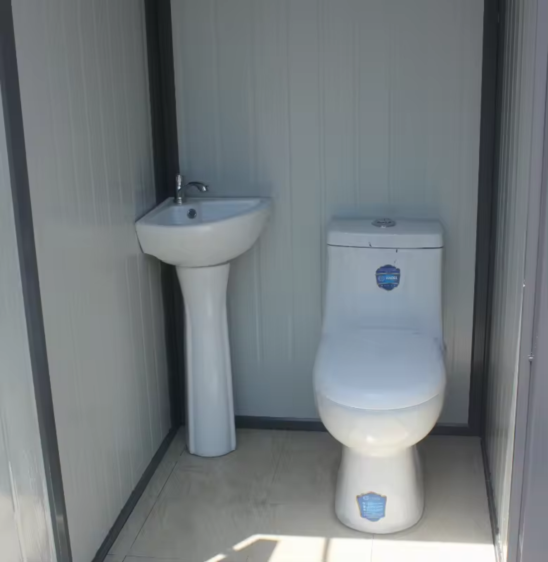 New Bastone Portable Restroom With Sink - Image 7 of 7