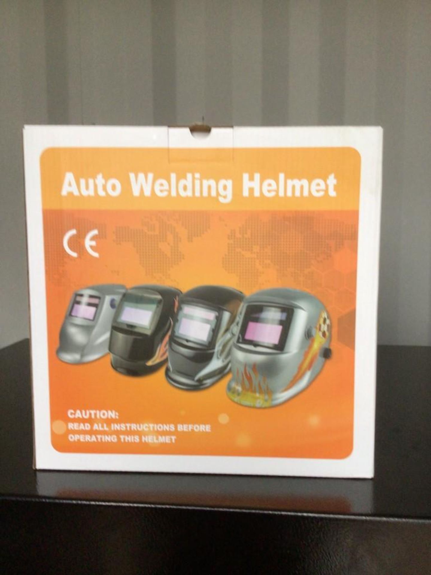 New Auto Darkening Welding Helmet - Image 6 of 7