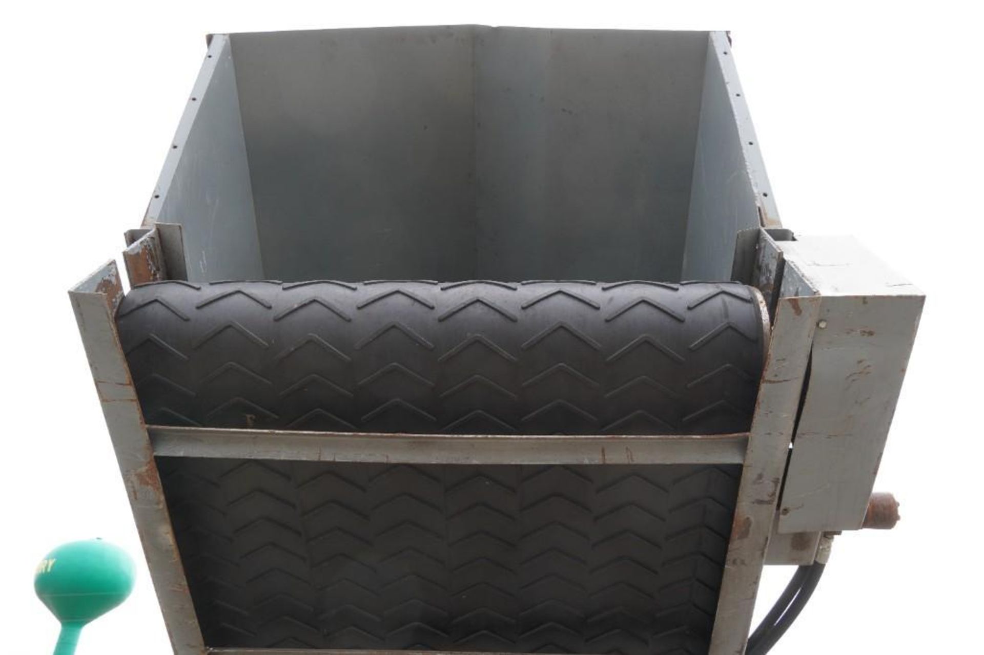 Enclosed Incline Belt Conveyor - Image 8 of 27