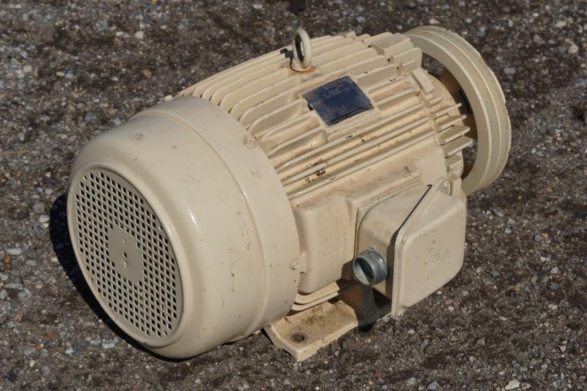 2002 Teco Electric & Machinery CO Electric Motor