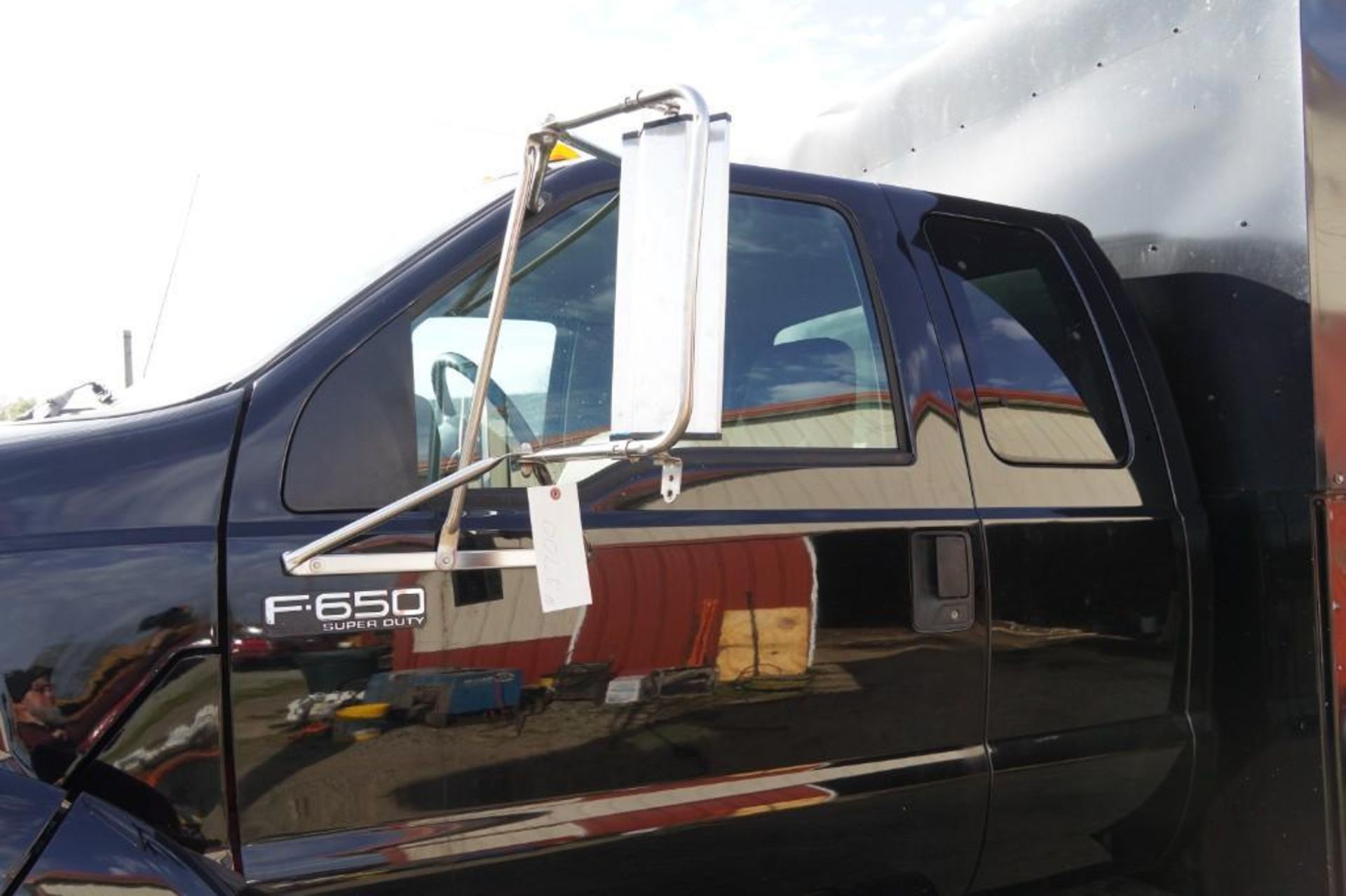 2000 Ford F-650 Super Duty XLT Service Truck - Image 25 of 67