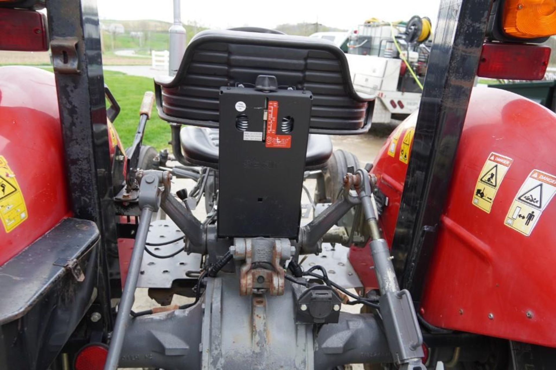 Massey Ferguson 2605 Tractor - Image 24 of 35