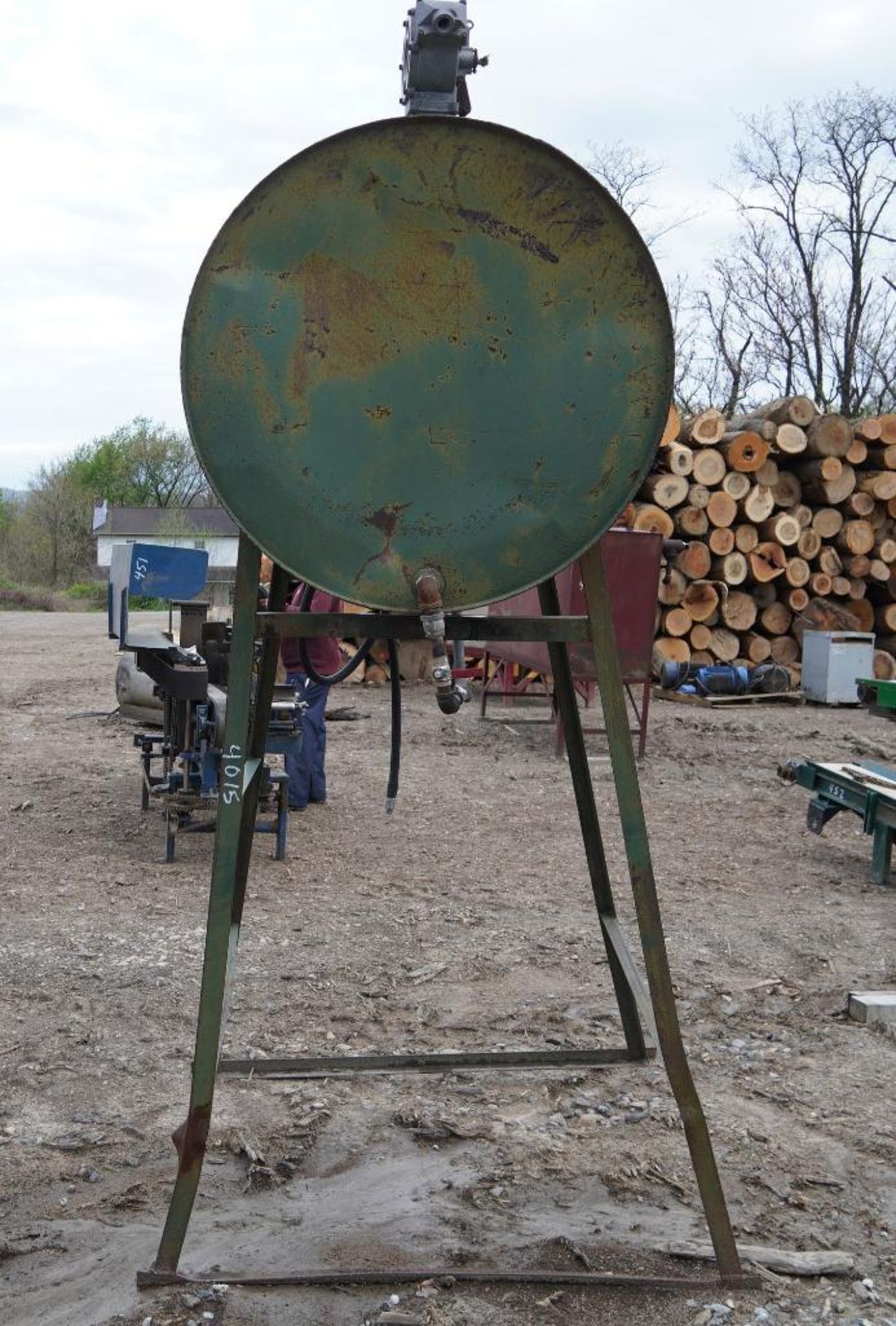 Fuel Tank on Stand - Image 6 of 6