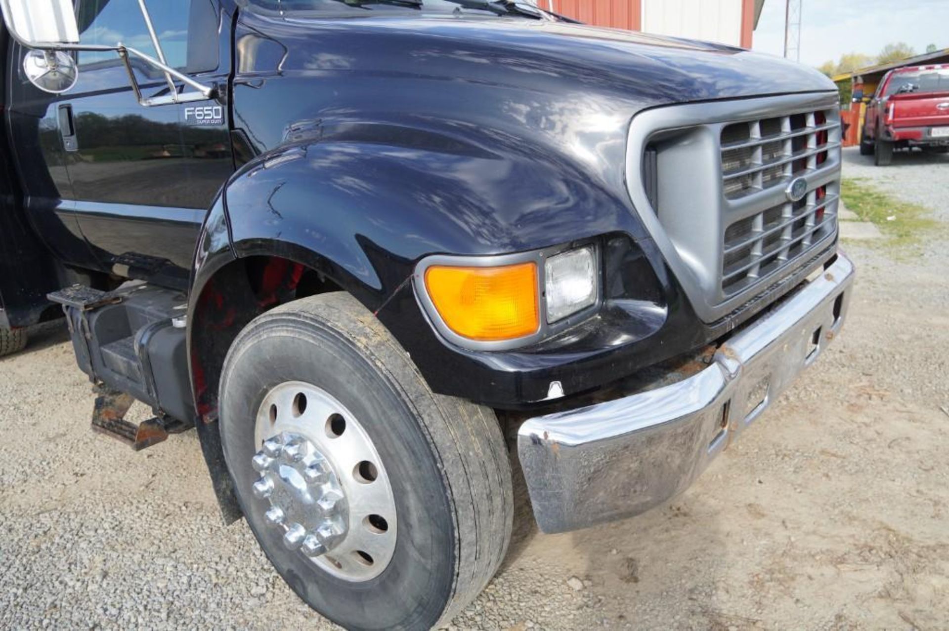 2000 Ford F-650 Super Duty XLT Service Truck - Image 61 of 67