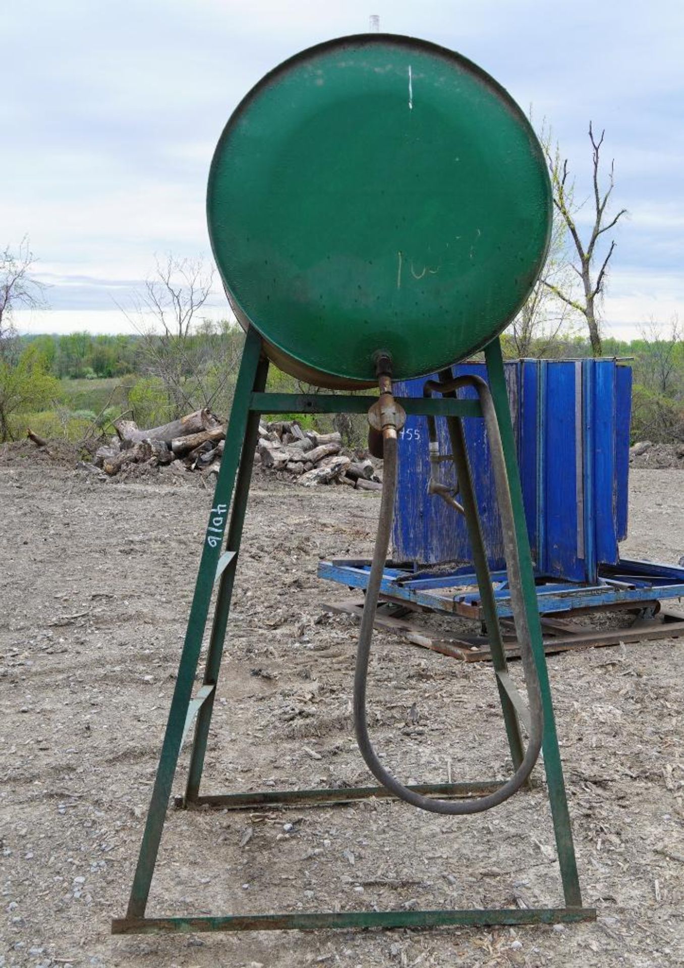 Fuel Tank on Stand - Image 5 of 7