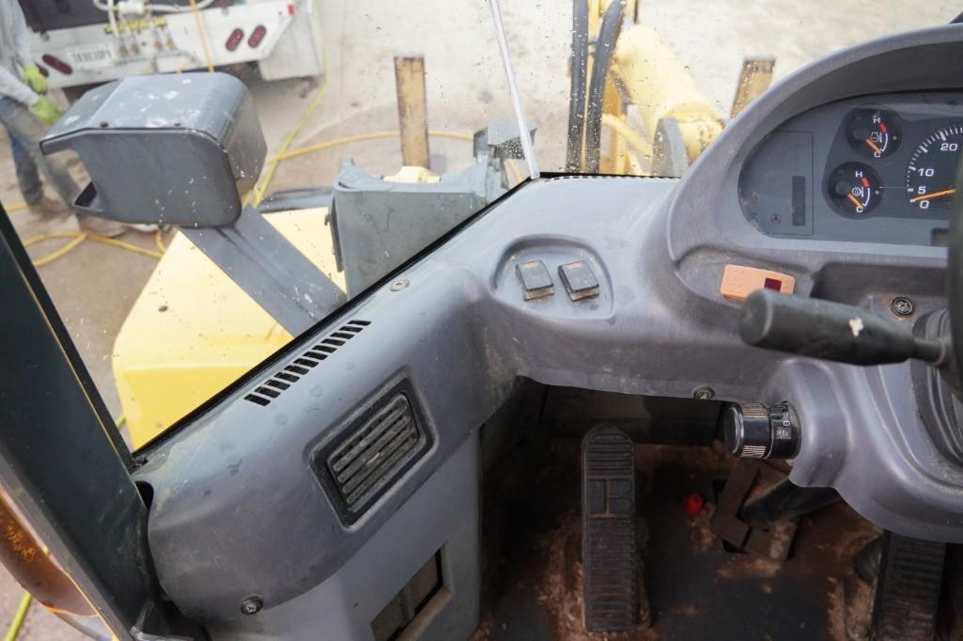 2005 Komatsu WA150-5 Wheel Loader* - Image 18 of 68